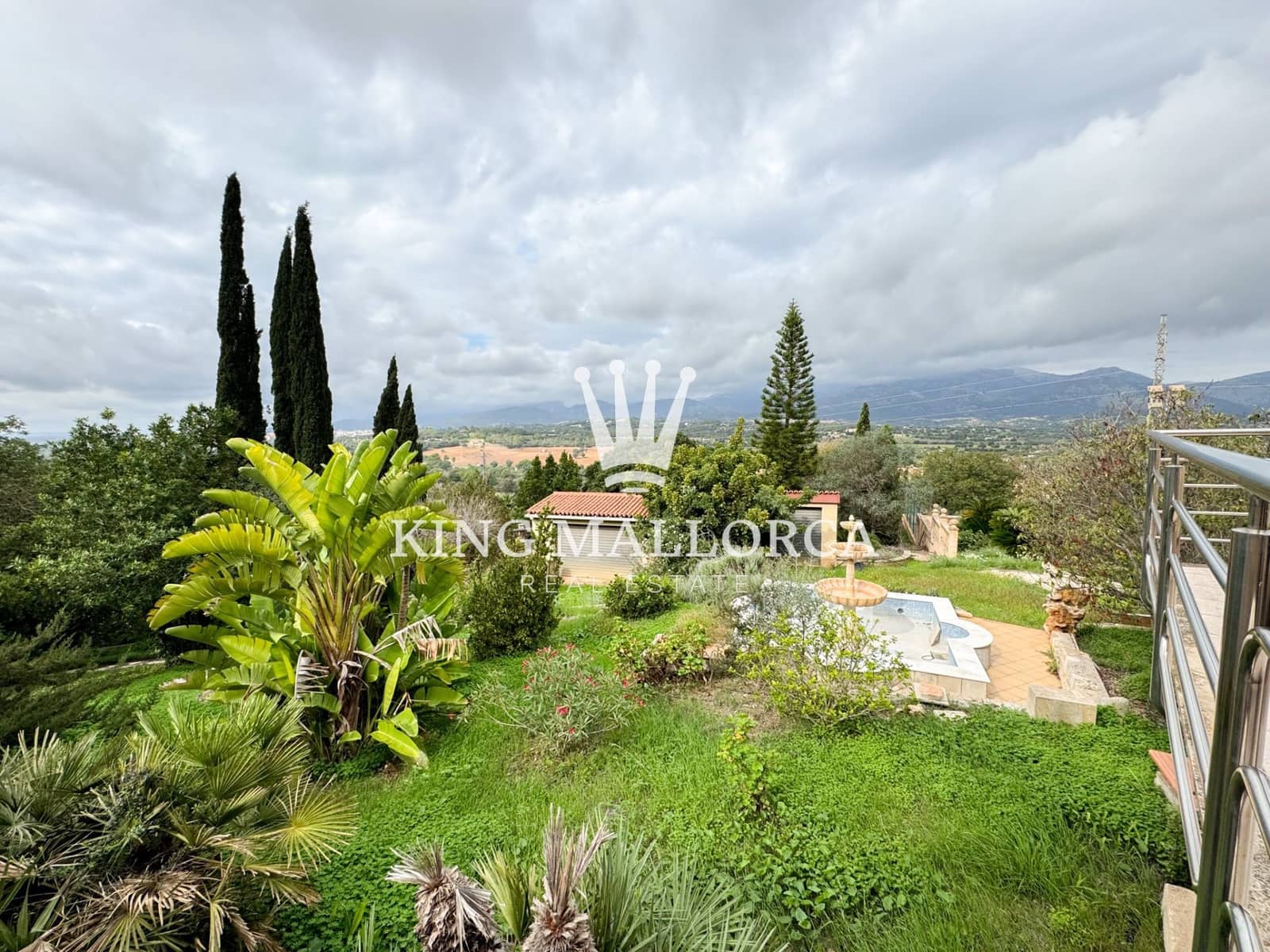 6 makuuhuone Huvila myytävänä paikassa Inca mukana uima-altaan 
autotalli - 1 800 000 € (Ref: 9353140)