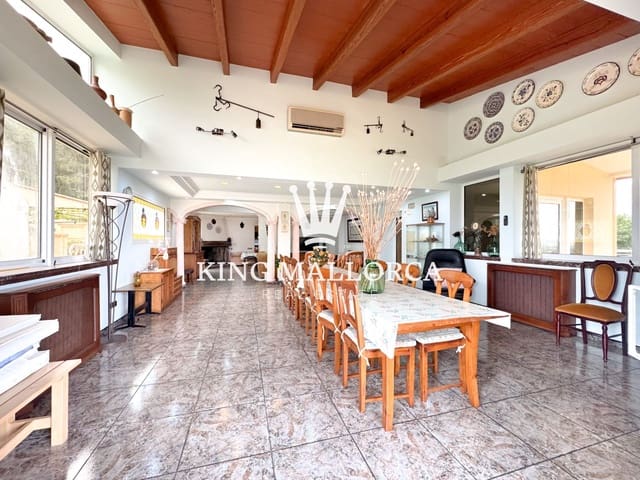 6 makuuhuone Huvila myytävänä paikassa Inca mukana uima-altaan 
autotalli - 1 800 000 € (Ref: 9353140)