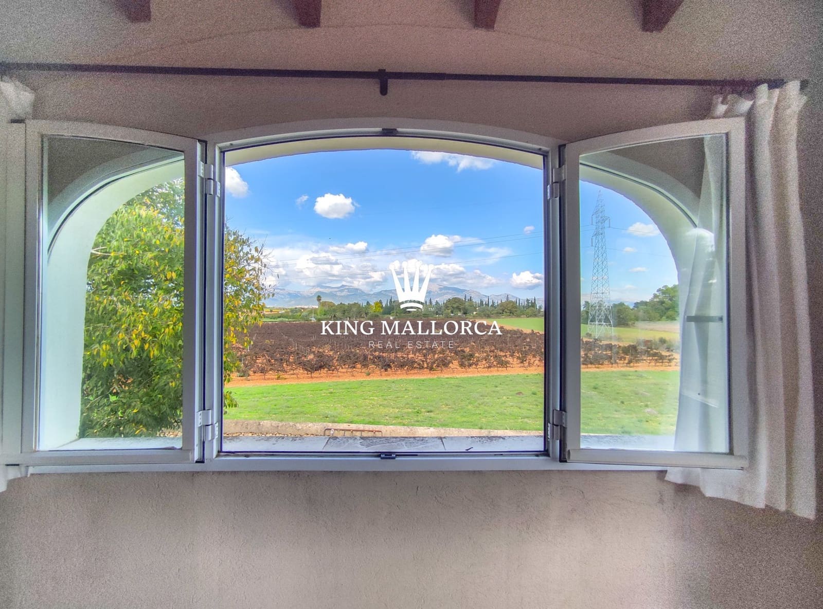 4 bedroom Finca/Country House for sale in Sencelles with pool garage - € 1,650,000 (Ref: 9353141)