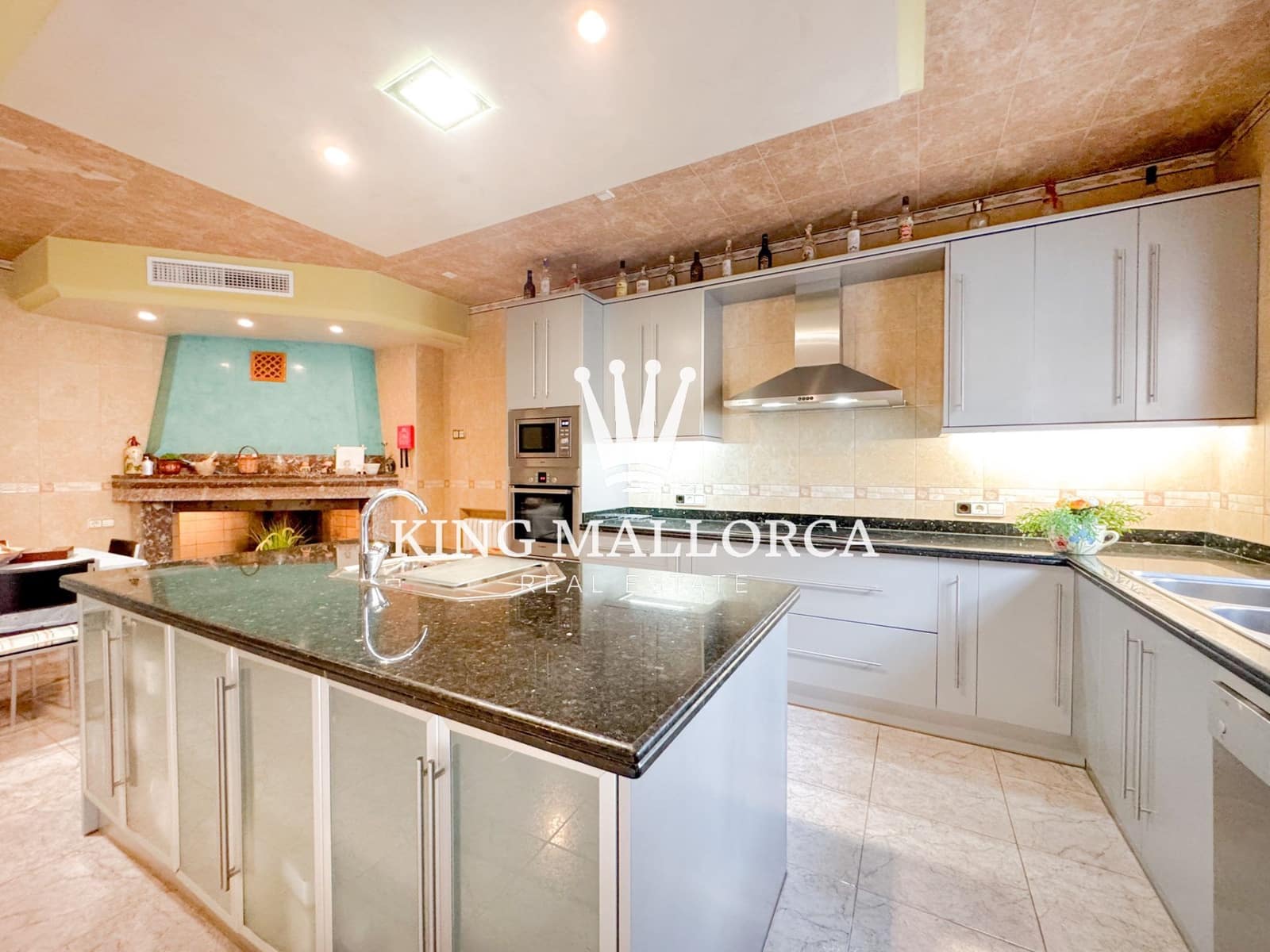 4 soveværelse Villa til salg i Inca med swimmingpool garage - € 1.400.000 (Ref: 9353142)