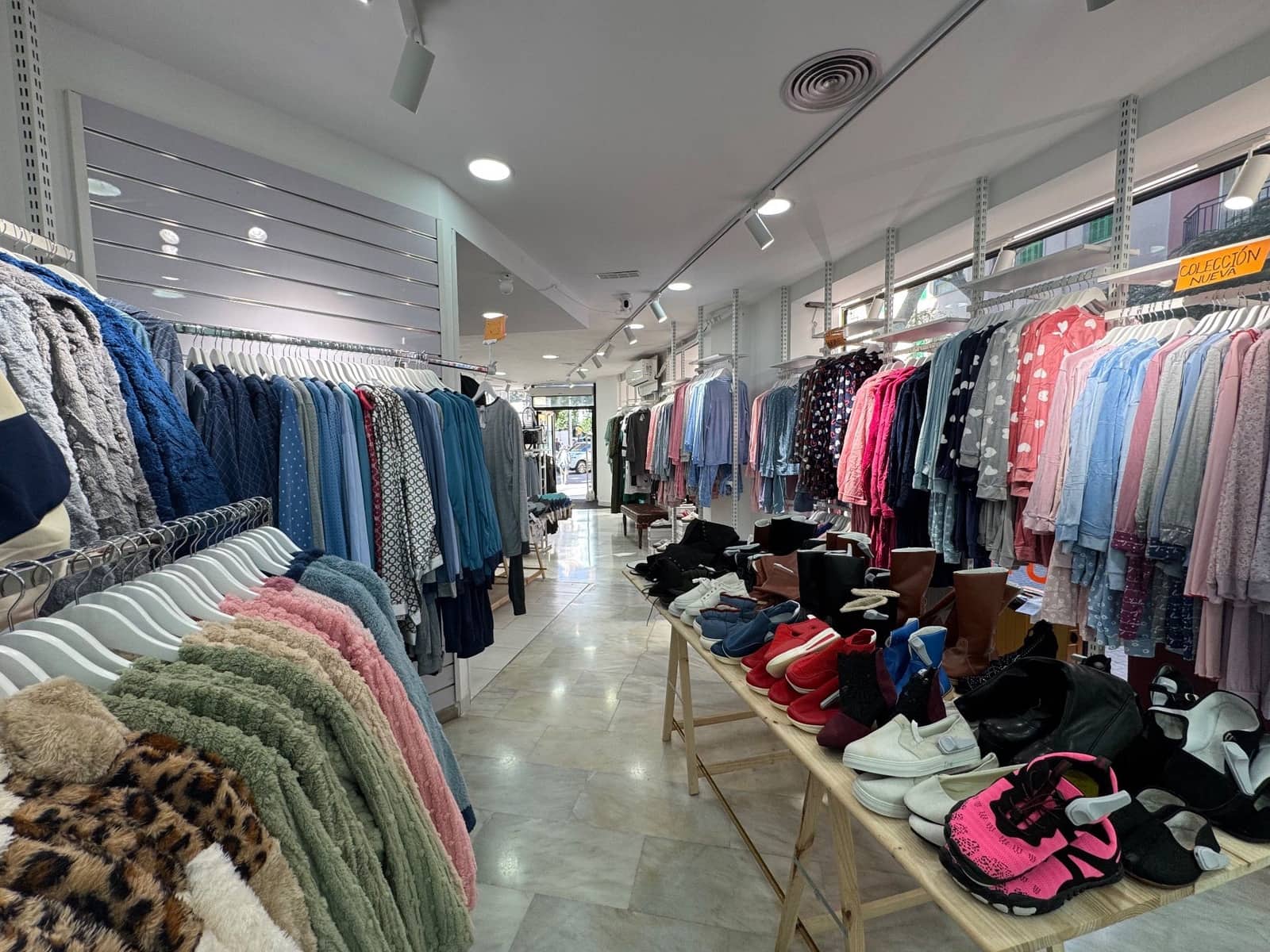 Commercial for rent in Palma de Mallorca - € 1,900 (Ref: 9378705)