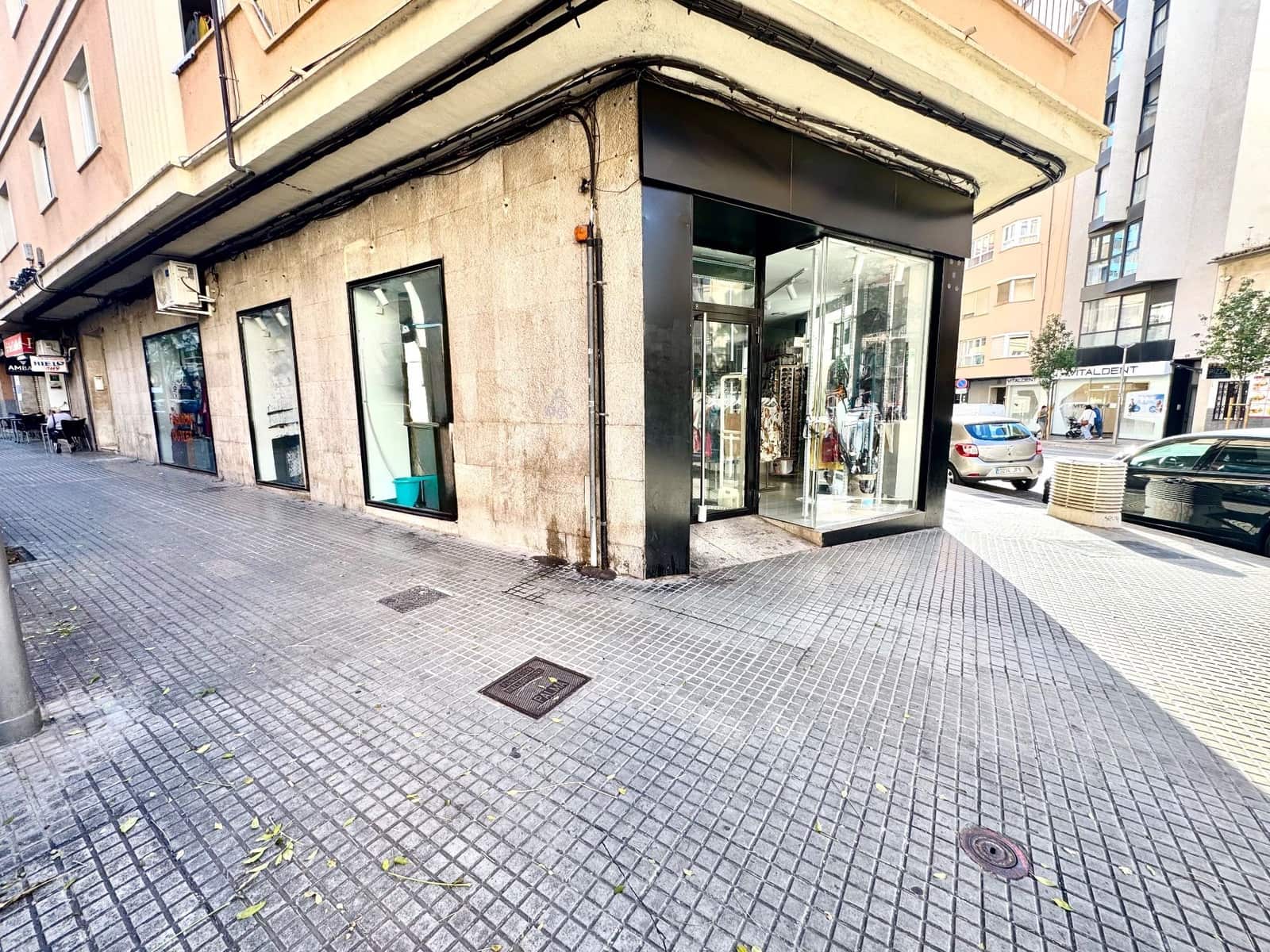 Commercial for rent in Palma de Mallorca - € 1,900 (Ref: 9378705)