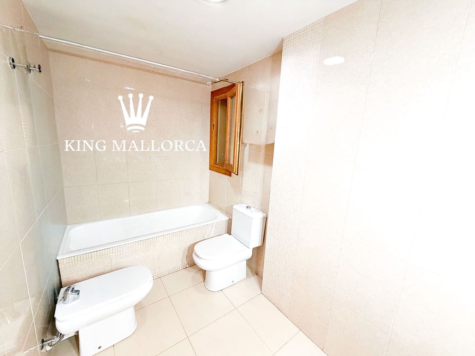 2 slaapkamer Flat te koop in Consell - € 365.000 (Ref: 9512008)