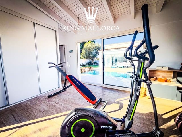 4 sypialnia Willa na sprzedaż w Campos z basenem garażem - 1 560 000 € (Ref: 9560900)