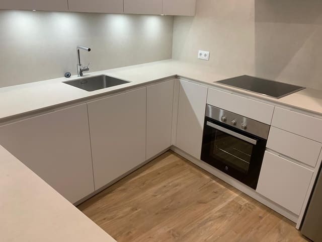 2 soveværelse Lejlighed til leje i Santa Catalina, Palma de Mallorca - € 1.900 (Ref: 9568009)