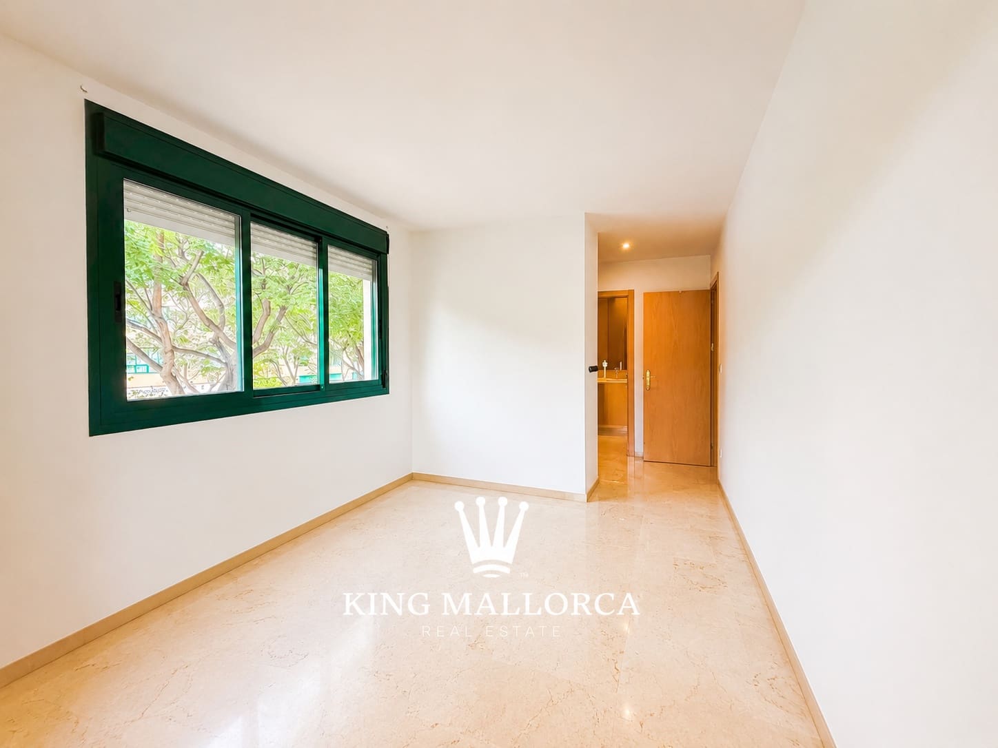 2 slaapkamer Flat te huur in Palma de Mallorca met zwembad garage - € 1.600 (Ref: 9598659)