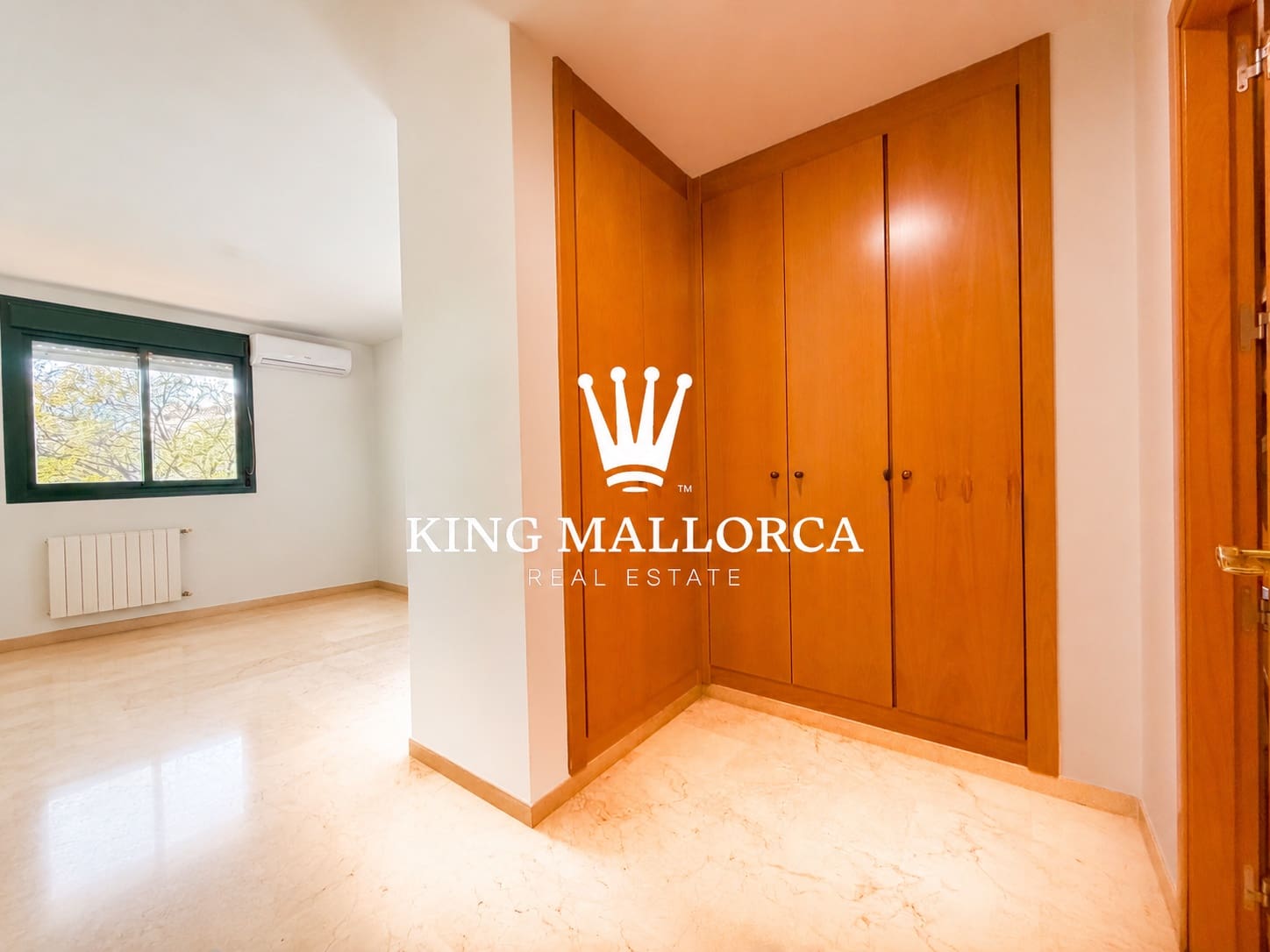 2 slaapkamer Flat te huur in Palma de Mallorca met zwembad garage - € 1.600 (Ref: 9598659)
