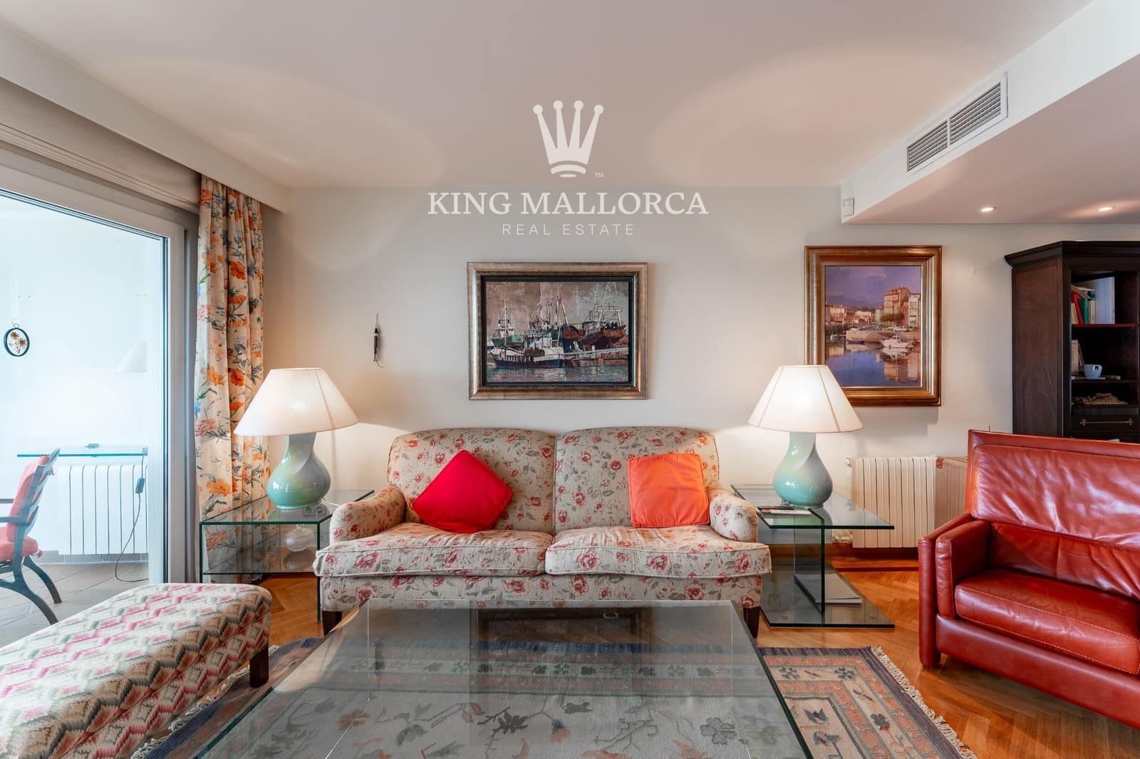 2 bedroom Flat for sale in Palma de Mallorca with pool garage - € 950,000 (Ref: 9614683)