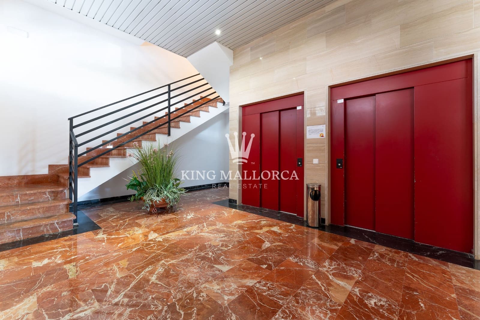 2 bedroom Flat for sale in Palma de Mallorca with pool garage - € 950,000 (Ref: 9614683)