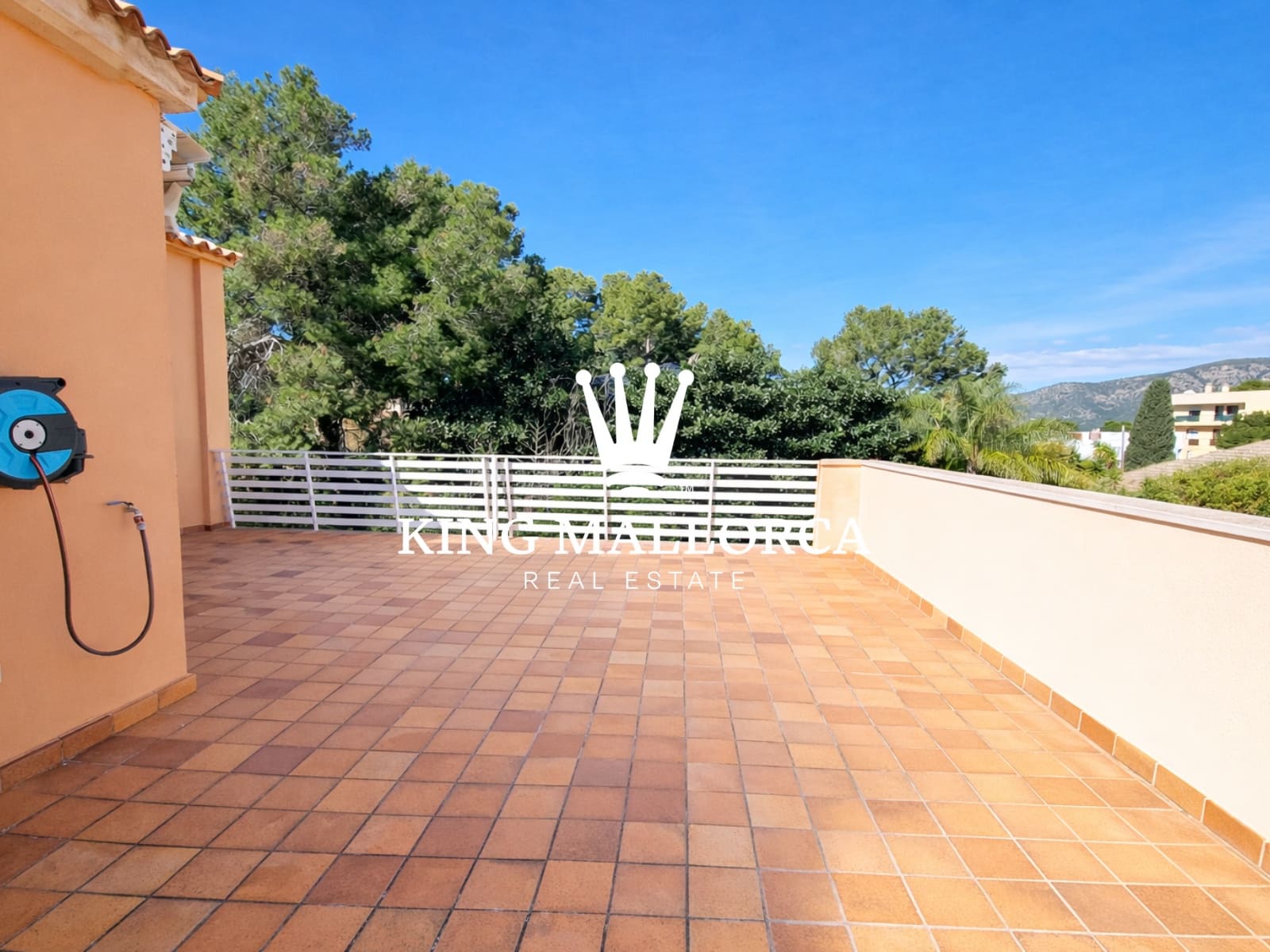 3 sypialnia Penthouse na sprzedaż w Magalluf z garażem - 755 000 € (Ref: 9618910)