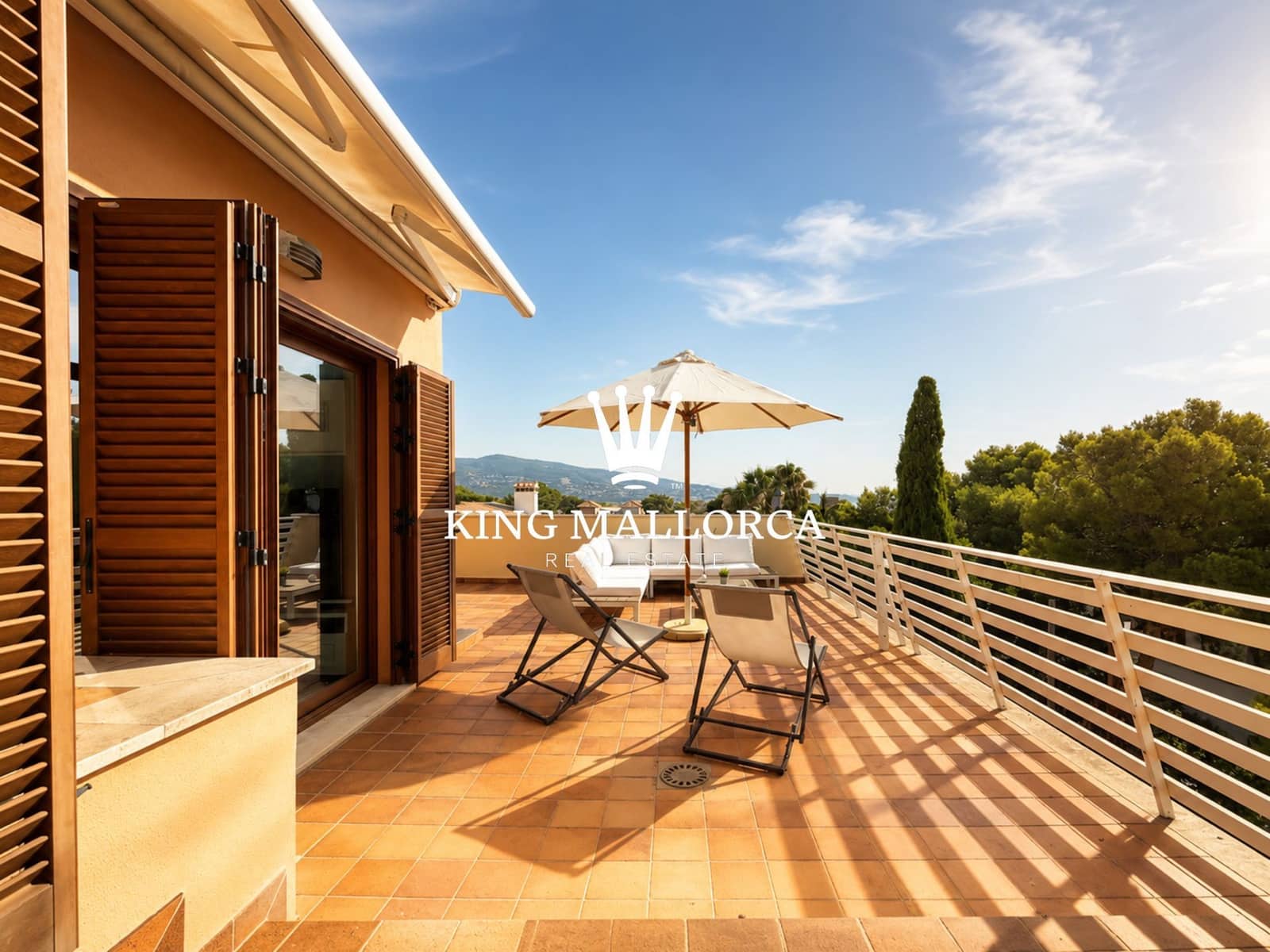 3 bedroom Penthouse for sale in Magalluf with garage - € 689,000 (Ref: 9618910)