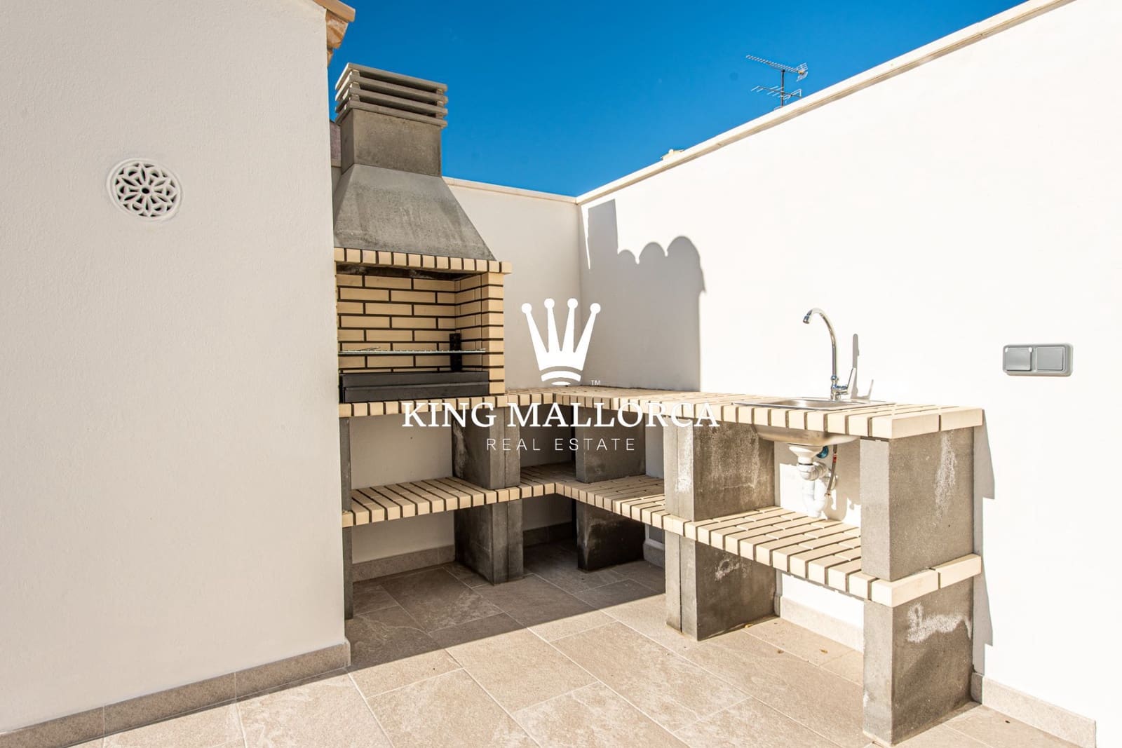 4 soverom Villa til salgs i Pollensa / Pollenca med svømmebasseng garasje - € 1 395 000 (Ref: 9647671)