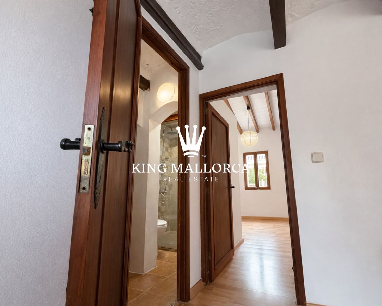 4 bedroom Villa for sale in Palma de Mallorca - € 480,000 (Ref: 9658296)