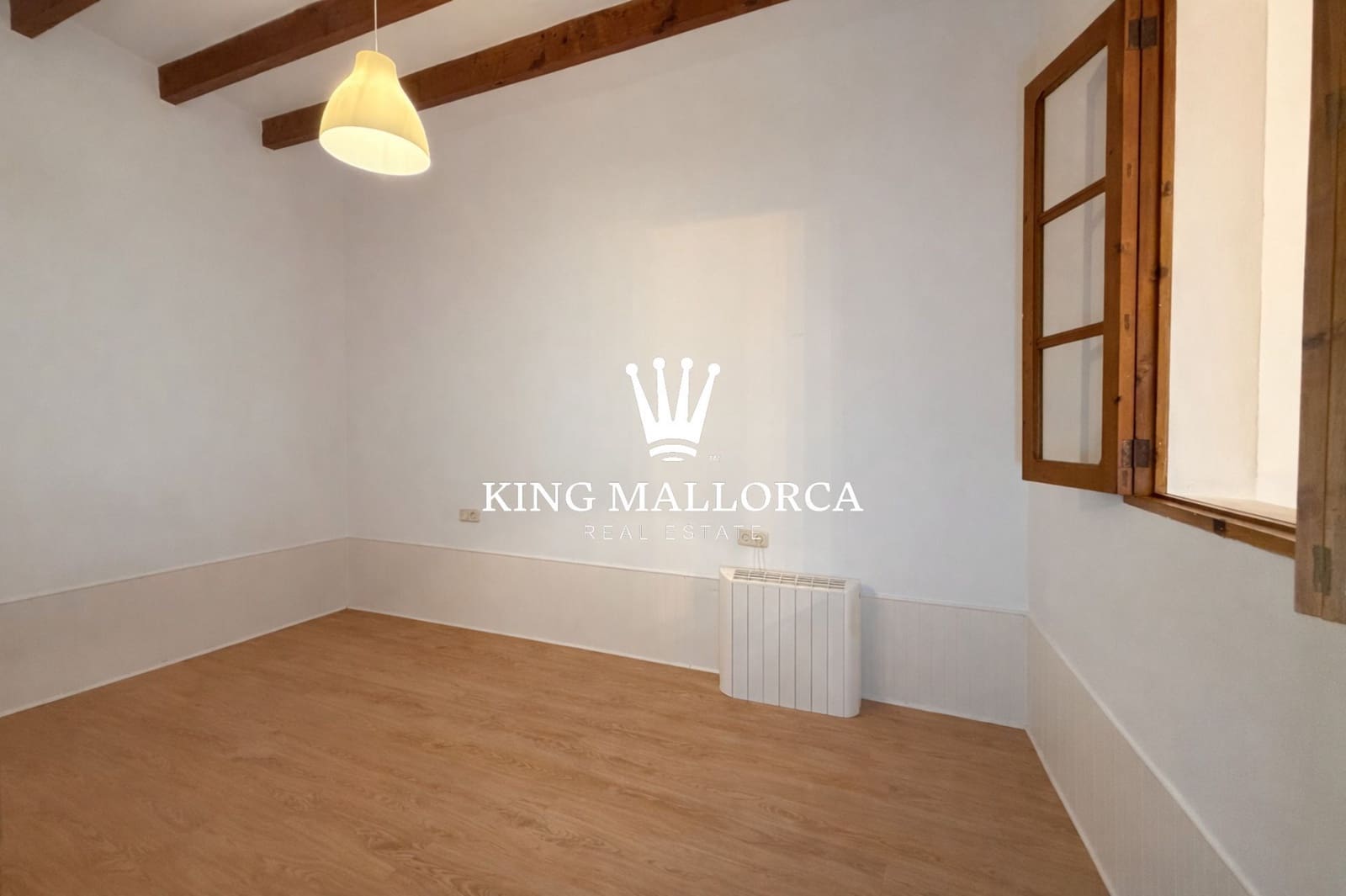 4 bedroom Villa for sale in Palma de Mallorca - € 480,000 (Ref: 9658296)