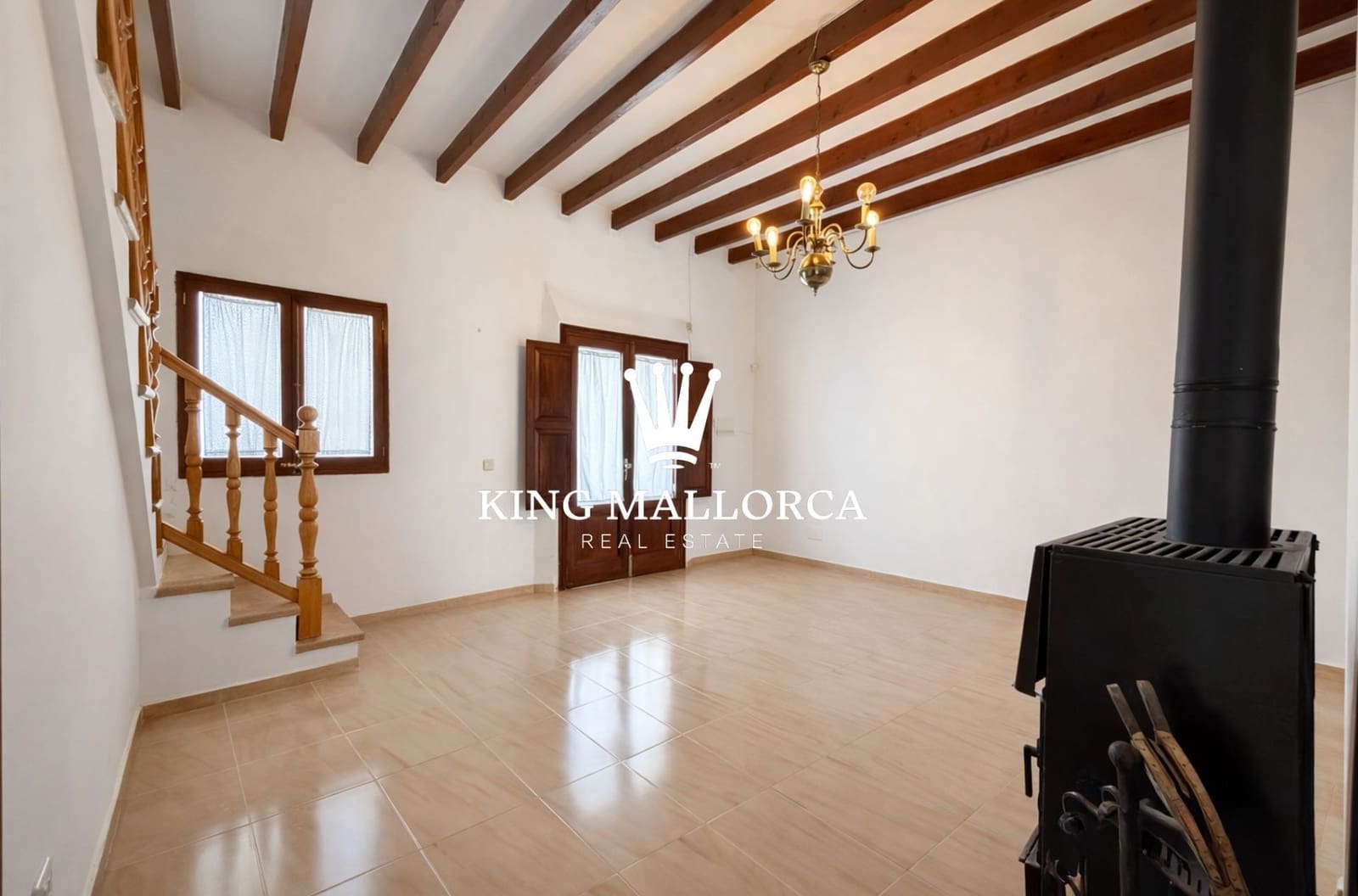4 bedroom Villa for sale in Palma de Mallorca - € 480,000 (Ref: 9658296)
