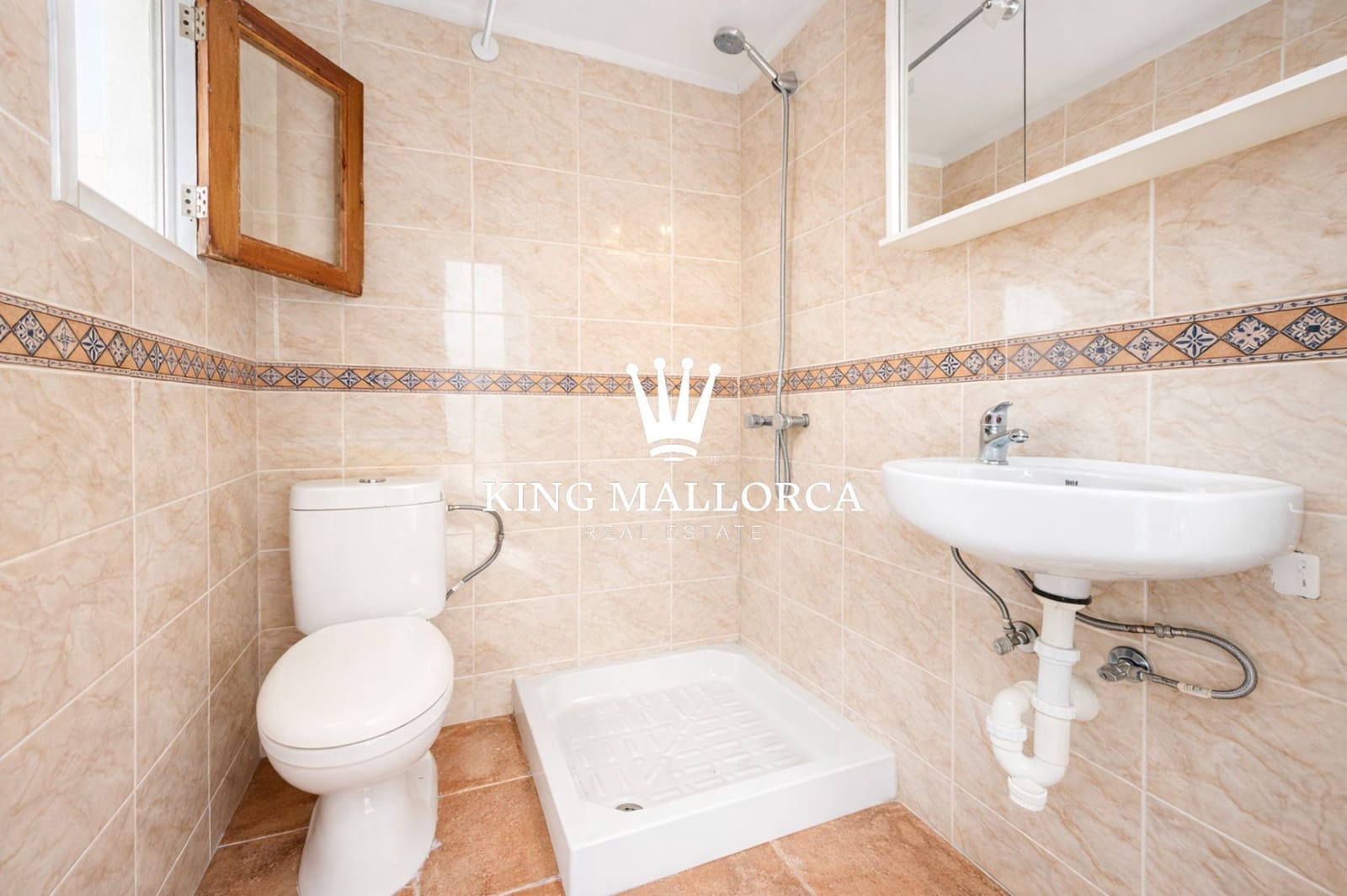 4 bedroom Villa for sale in Palma de Mallorca - € 480,000 (Ref: 9658296)