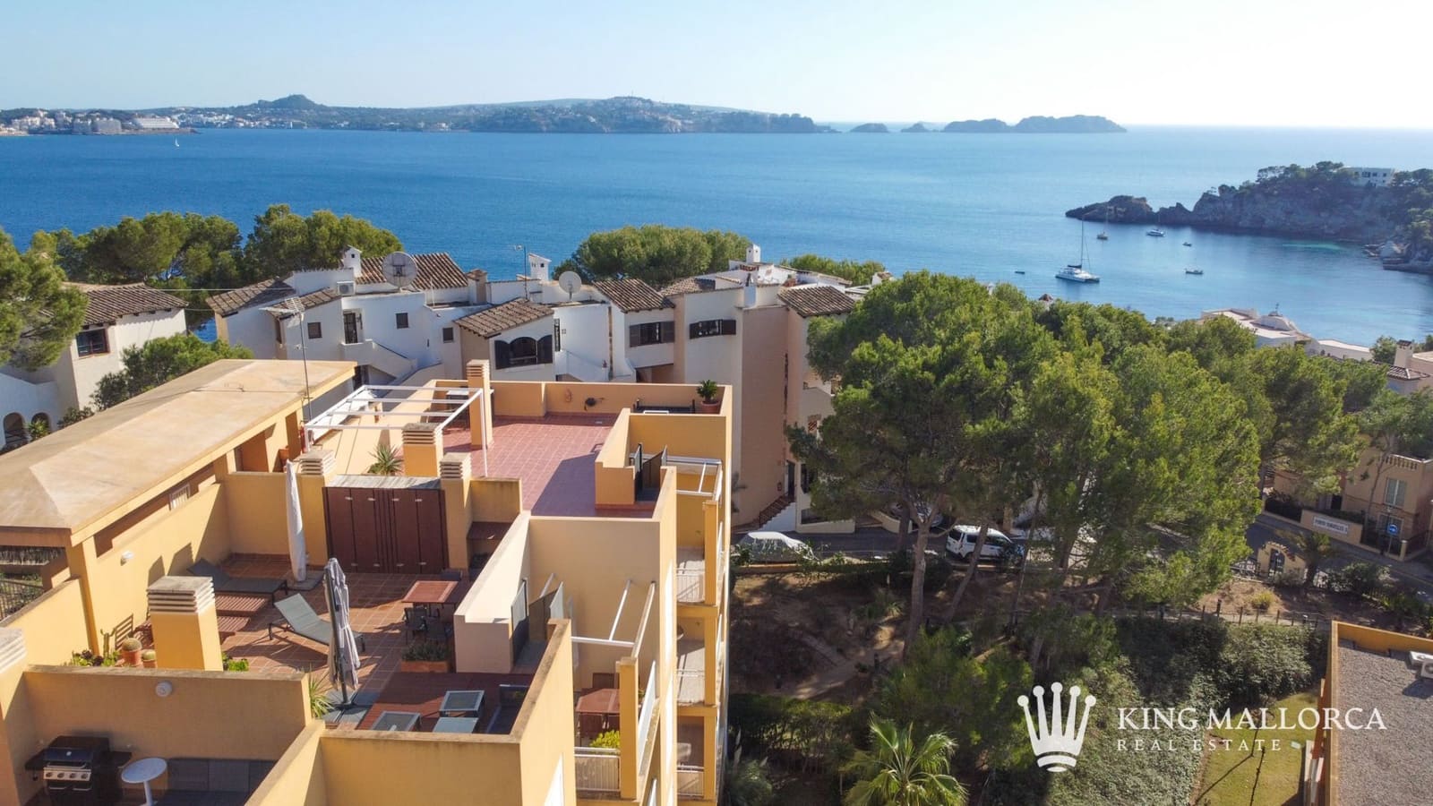 2 bedroom Apartment for rent in Peguera / Paguera with pool garage - € 2,500 (Ref: 9763482)