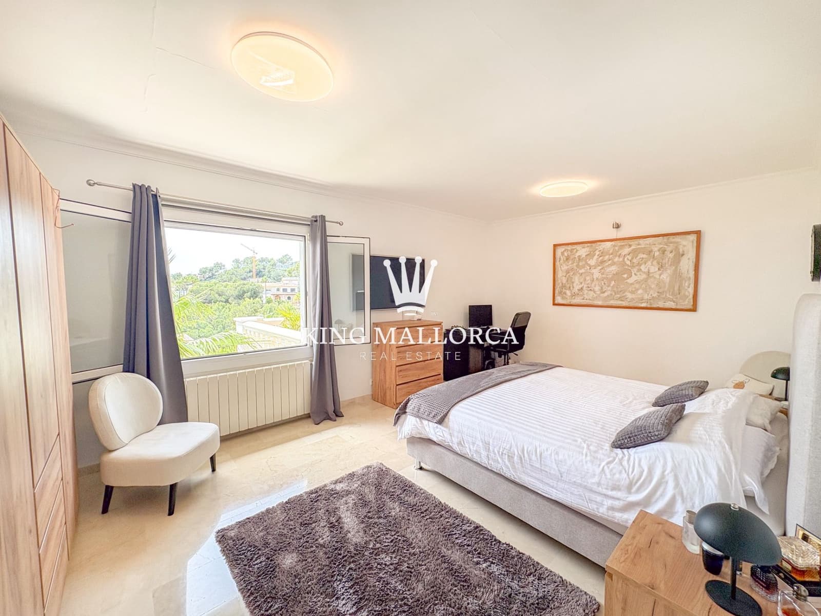 5 bedroom Villa for sale in Calvia with pool garage - € 4,450,000 (Ref: 9788133)