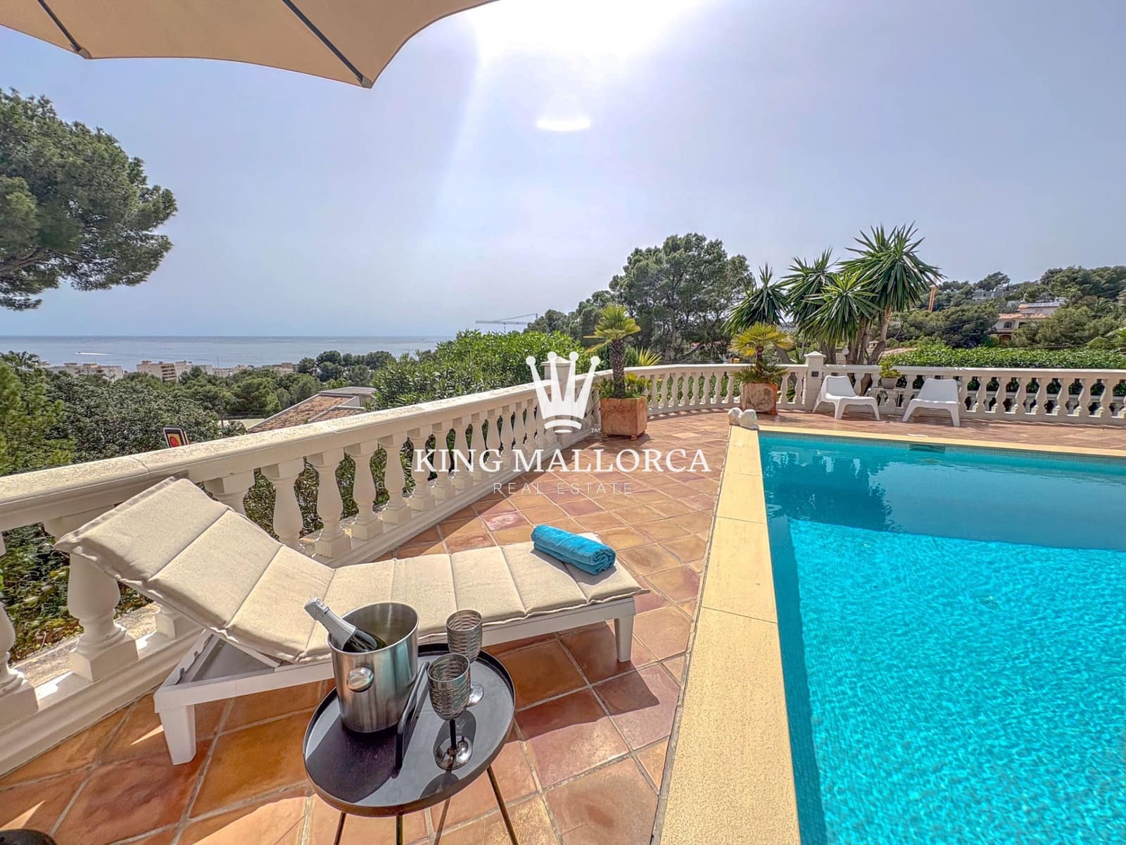 5 bedroom Villa for sale in Calvia with pool garage - € 4,450,000 (Ref: 9788133)