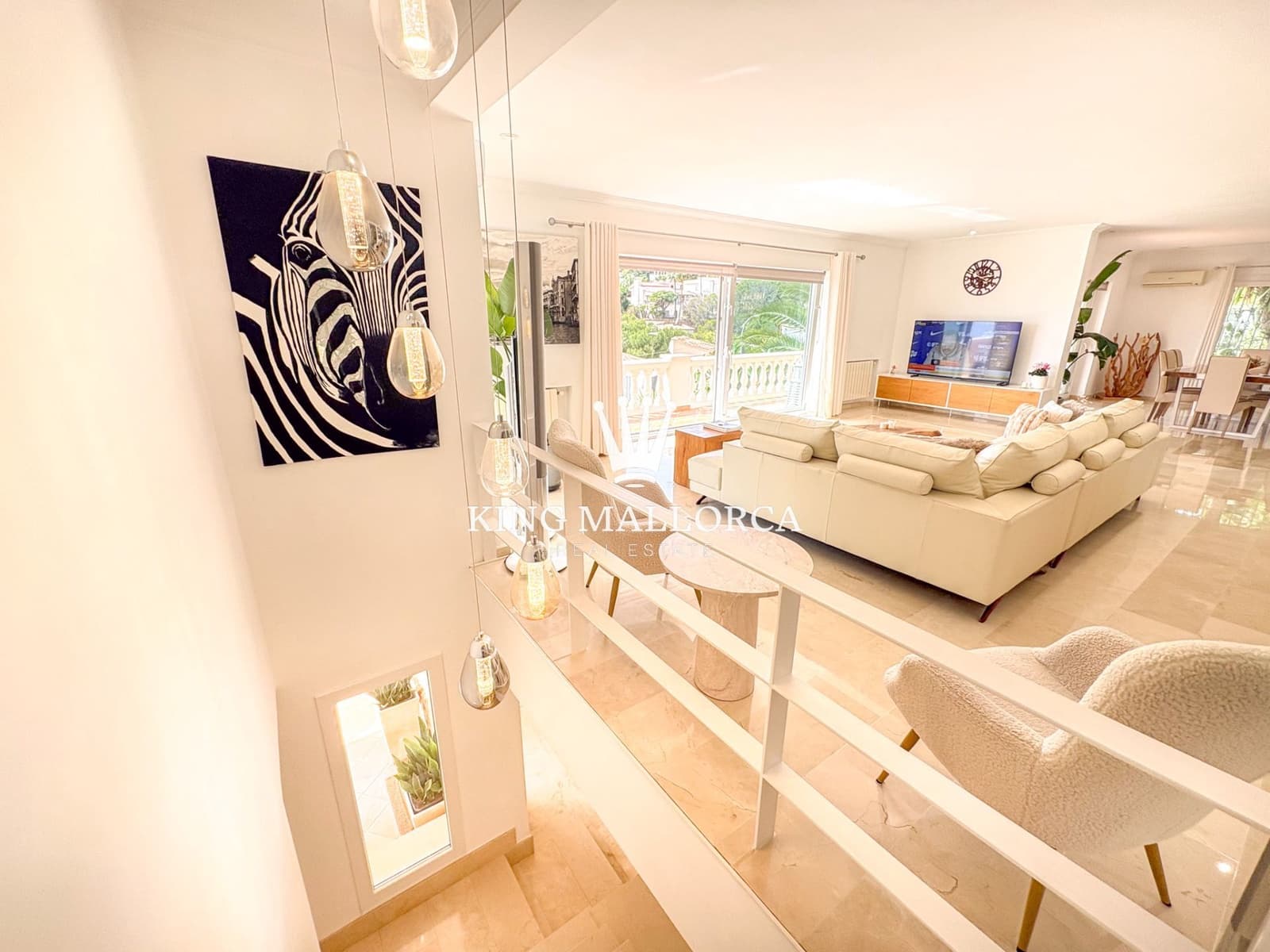 5 bedroom Villa for sale in Calvia with pool garage - € 4,450,000 (Ref: 9788133)