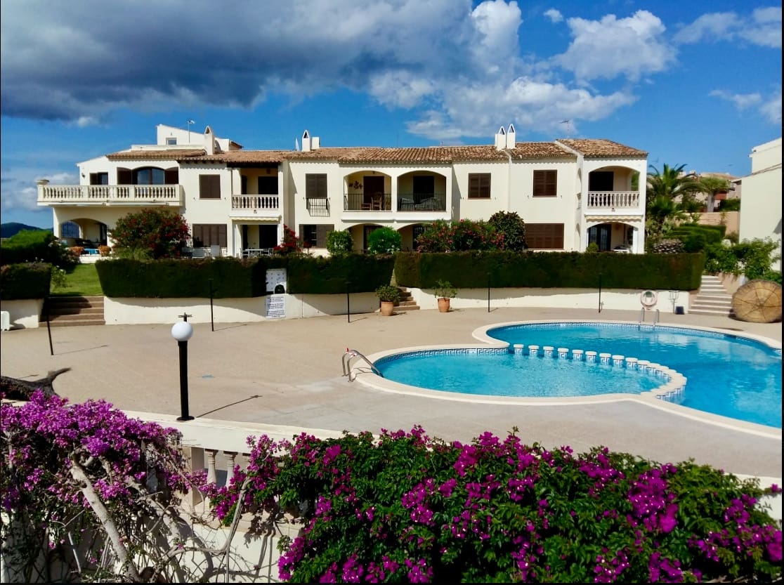 1 soverom Leilighet til leie i Calvia med svømmebasseng garasje - € 1 850 (Ref: 9807642)