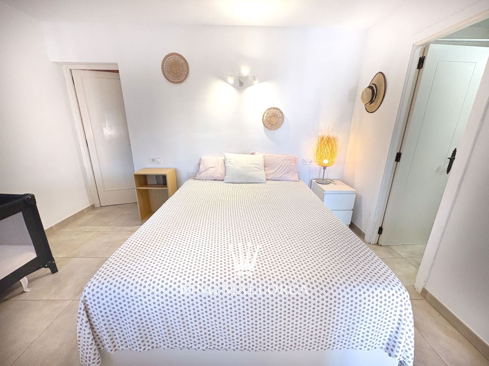 1 soverom Leilighet til leie i Calvia med svømmebasseng garasje - € 1 850 (Ref: 9807642)