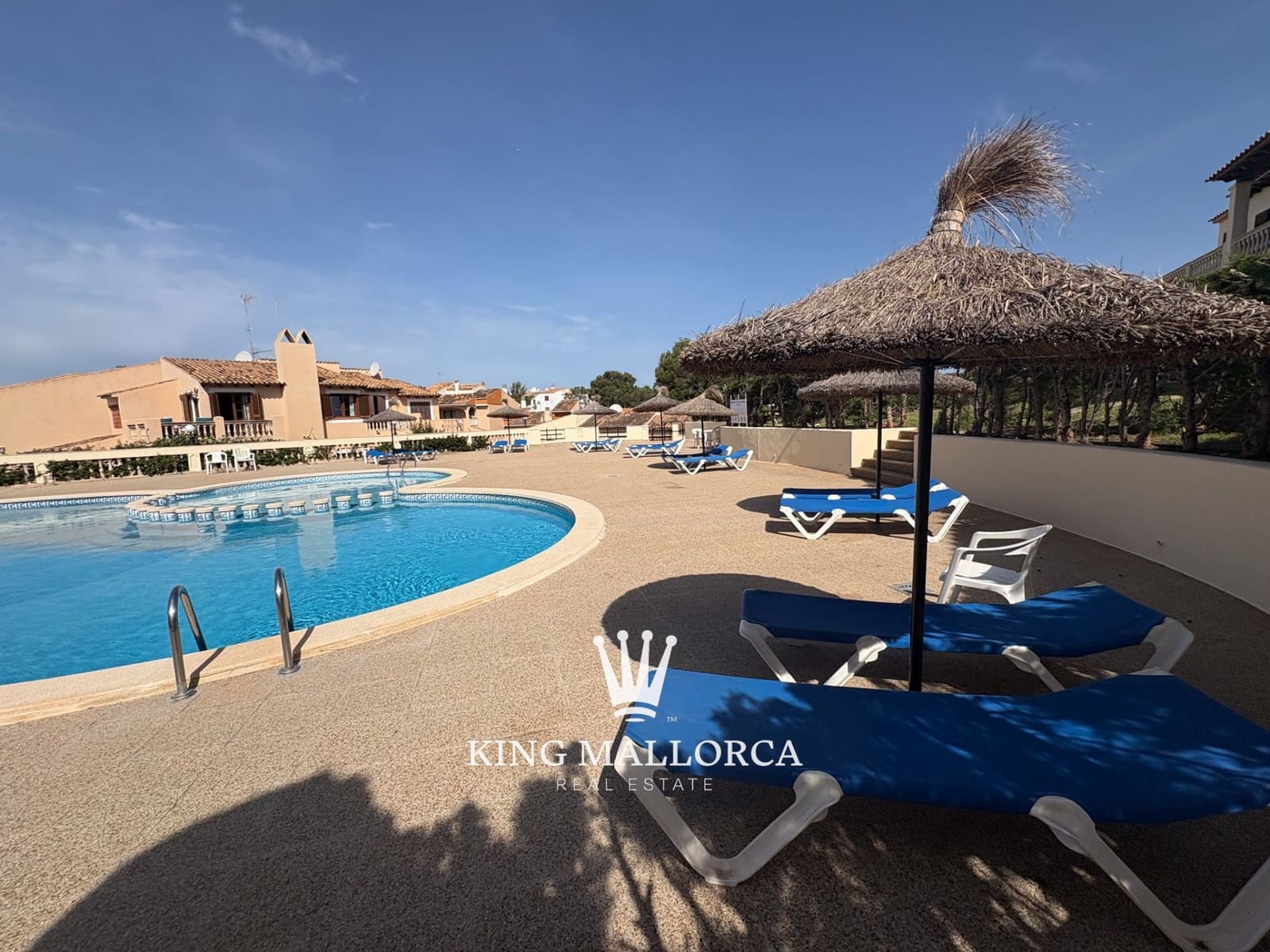 1 soverom Leilighet til leie i Calvia med svømmebasseng garasje - € 1 850 (Ref: 9807642)