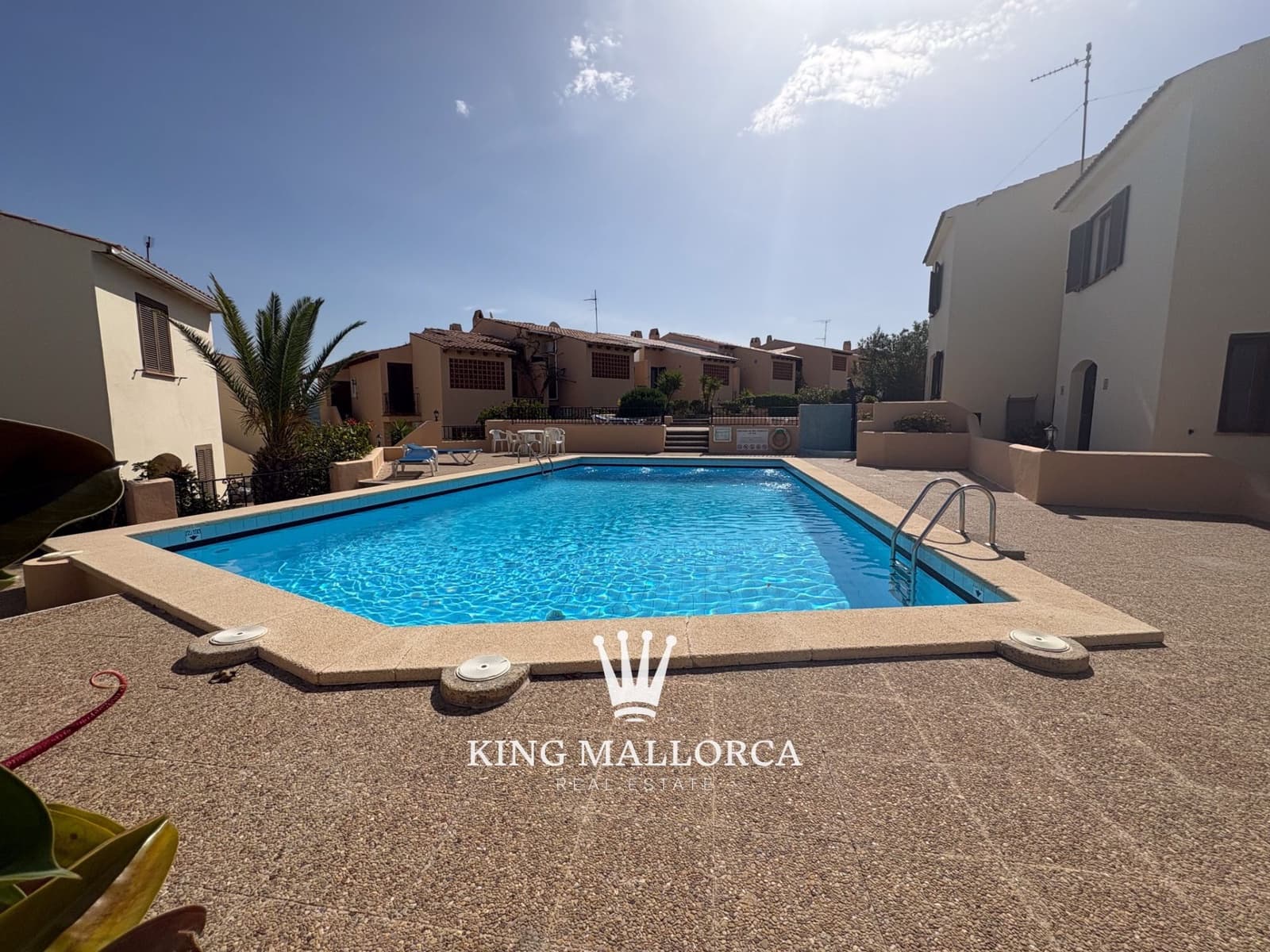 1 soverom Leilighet til leie i Calvia med svømmebasseng garasje - € 1 850 (Ref: 9807642)