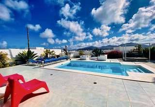 4 Zimmer Villa zu verkaufen in Playa Blanca, Yaiza mit Garage - 570.000 € (Ref: 7364152)