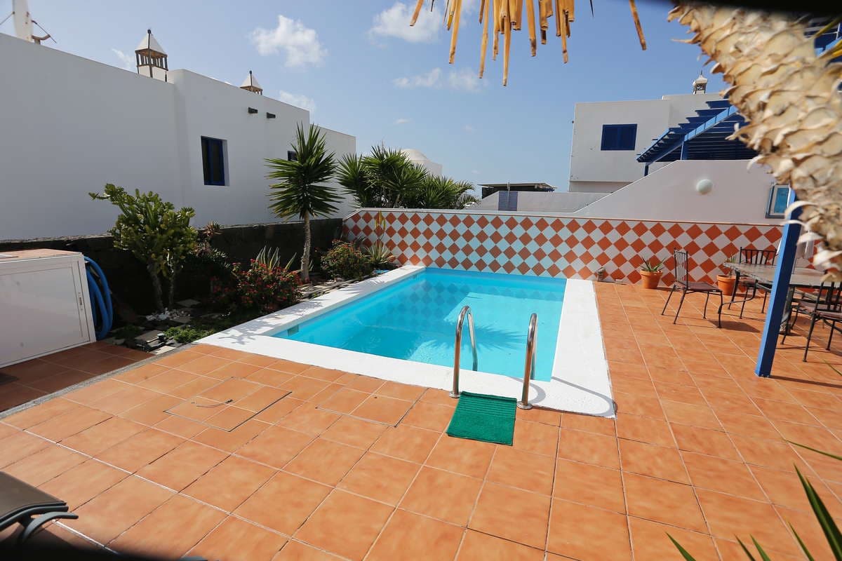 3 soveværelse Semi-Rækkehus til salg i Playa Blanca med swimmingpool garage - € 330.000 (Ref: 7701576)