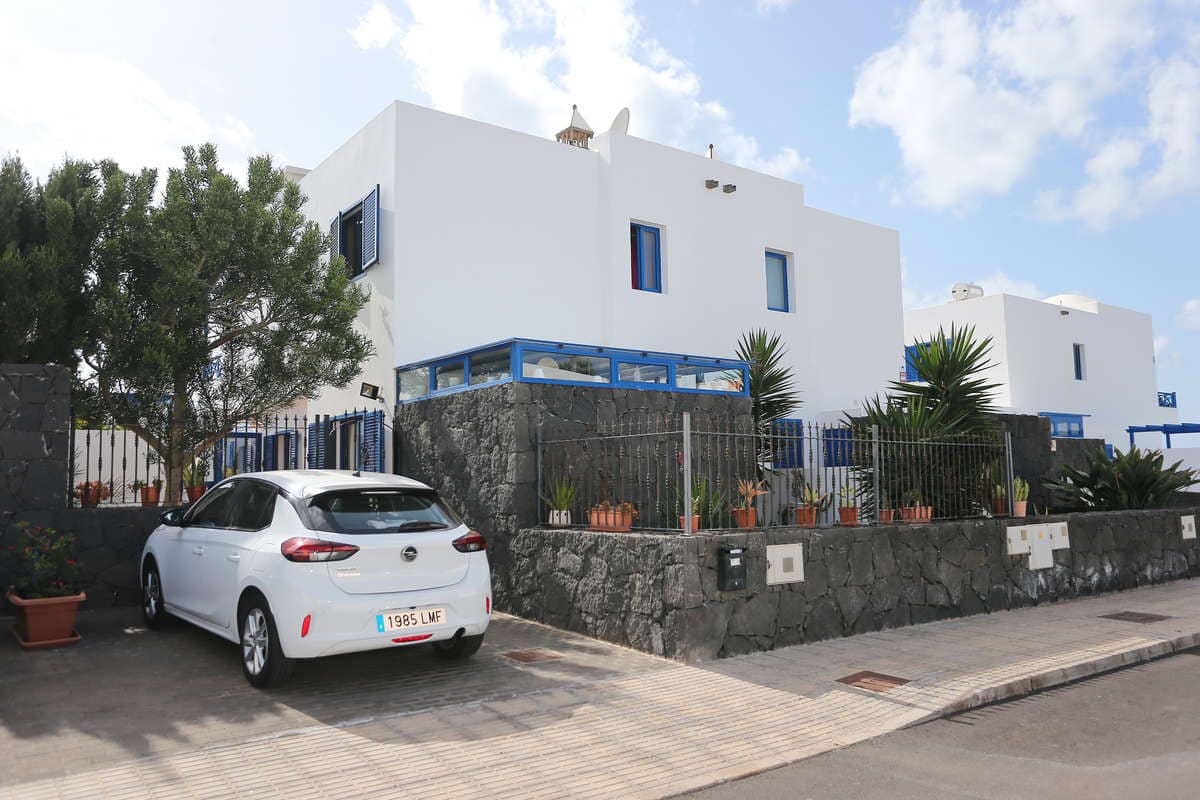 3 soveværelse Semi-Rækkehus til salg i Playa Blanca med swimmingpool garage - € 330.000 (Ref: 7701576)