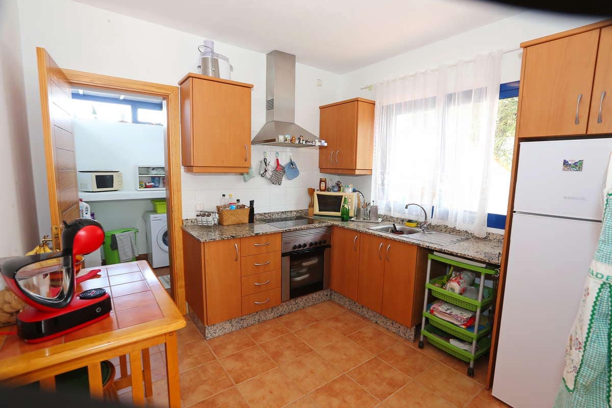 3 soveværelse Semi-Rækkehus til salg i Playa Blanca med swimmingpool garage - € 330.000 (Ref: 7701576)