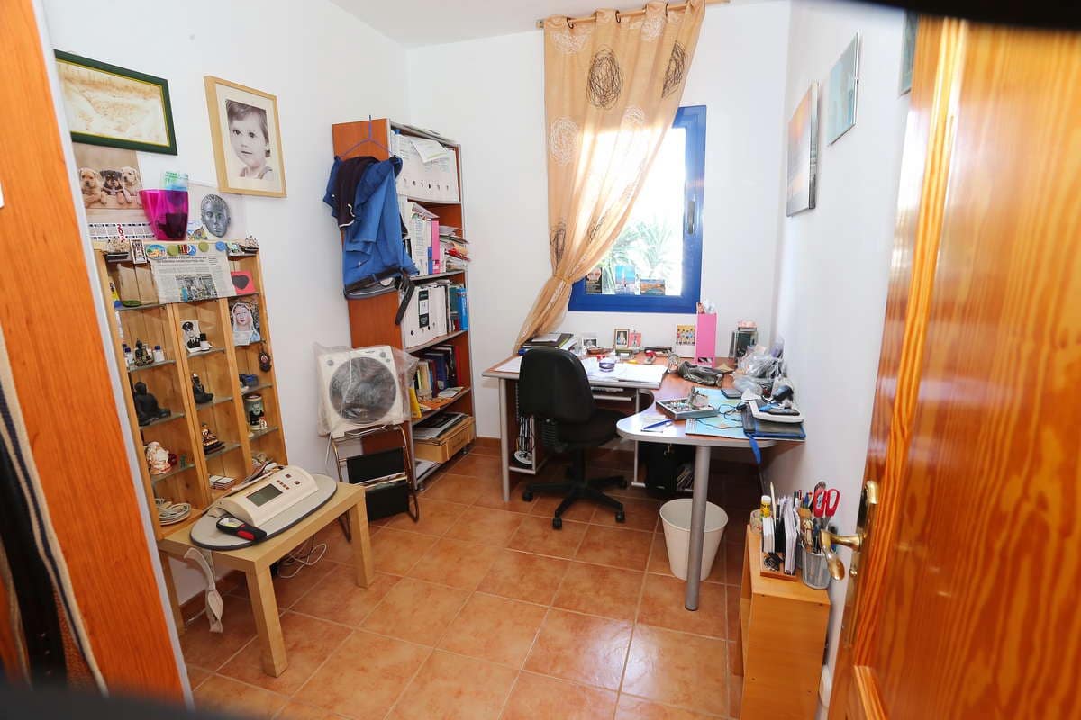 3 soveværelse Semi-Rækkehus til salg i Playa Blanca med swimmingpool garage - € 330.000 (Ref: 7701576)