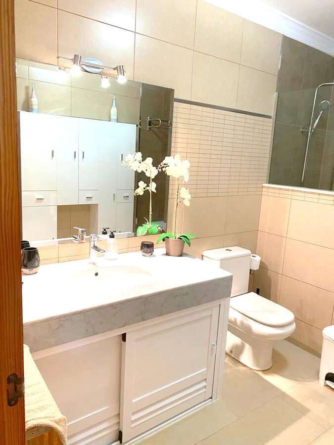 4 bedroom Villa for sale in Playa Blanca - € 810,000 (Ref: 7921996)