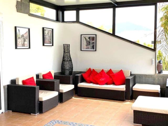 4 soveværelse Villa til salg i Playa Blanca, Yaiza - € 810.000 (Ref: 7921996)