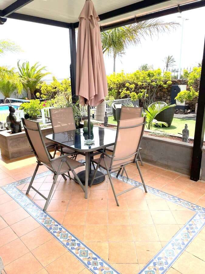 4 bedroom Villa for sale in Playa Blanca - € 810,000 (Ref: 7921996)