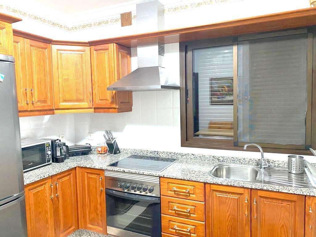 4 bedroom Villa for sale in Playa Blanca - € 810,000 (Ref: 7921996)