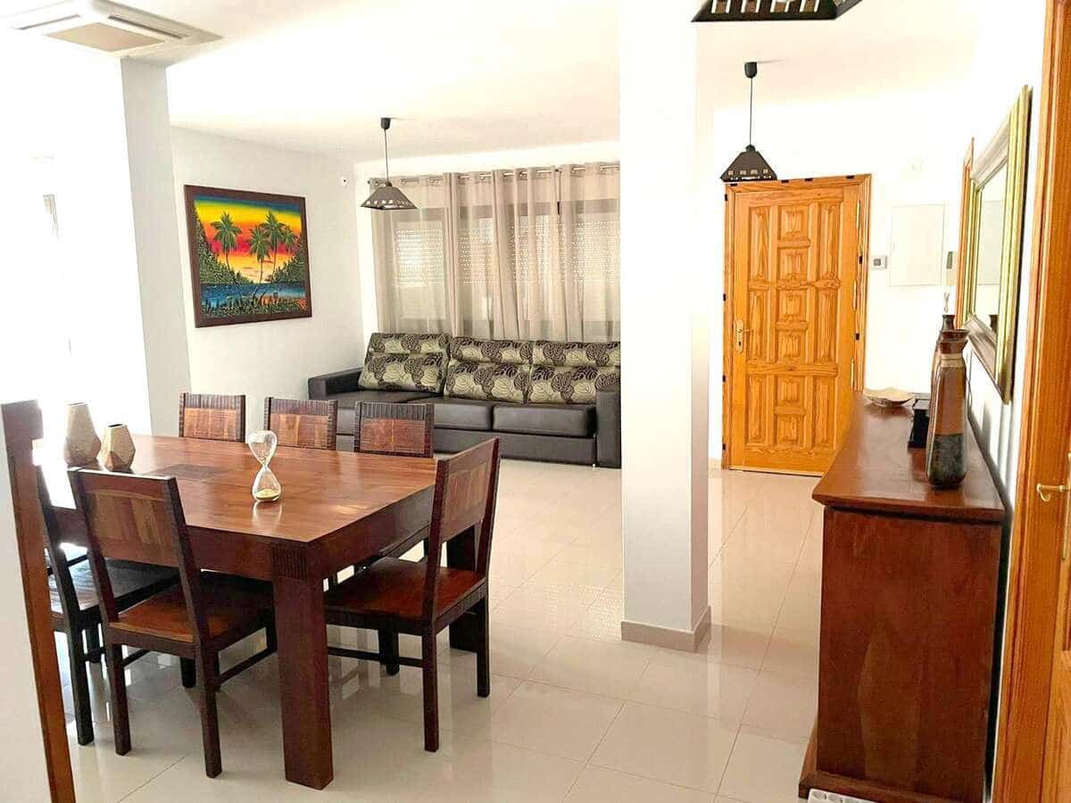 4 bedroom Villa for sale in Playa Blanca - € 810,000 (Ref: 7921996)