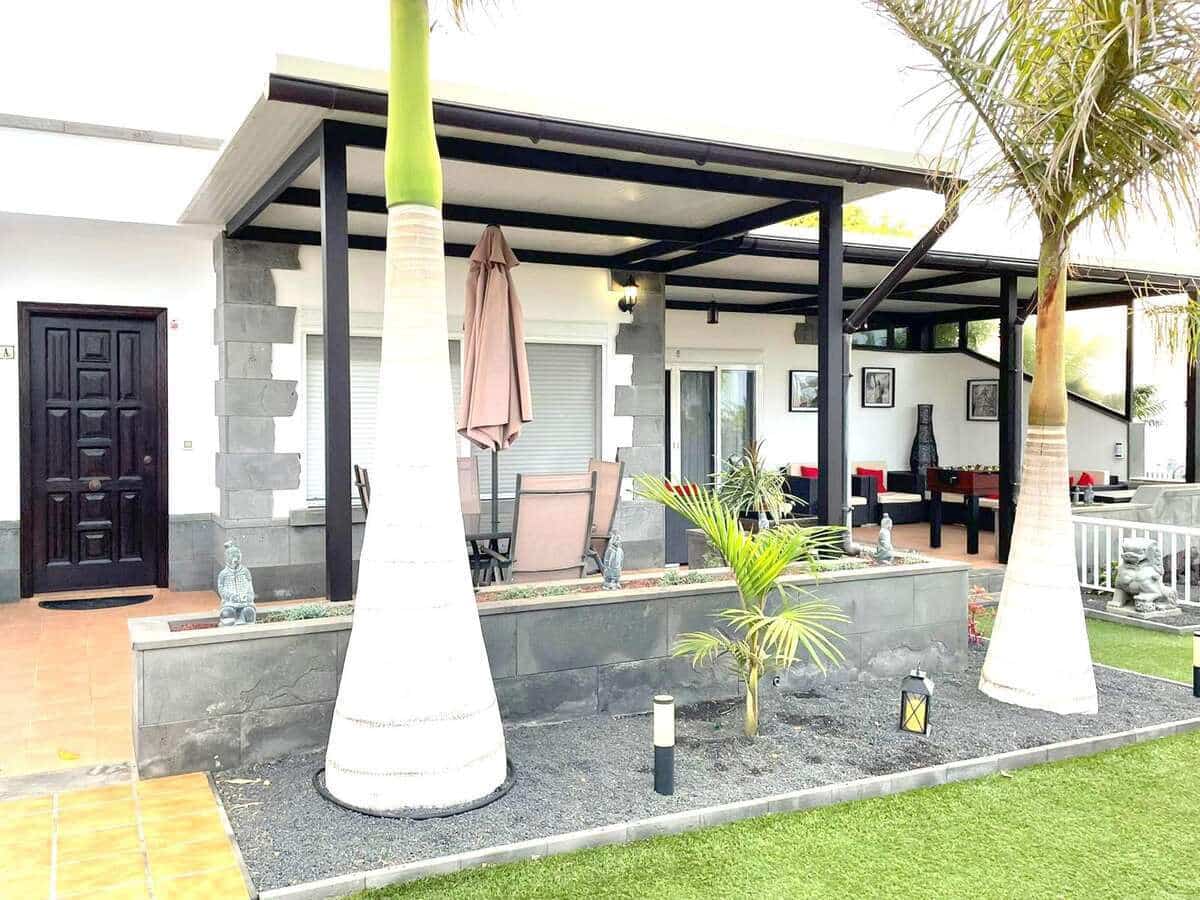 4 bedroom Villa for sale in Playa Blanca - € 810,000 (Ref: 7921996)