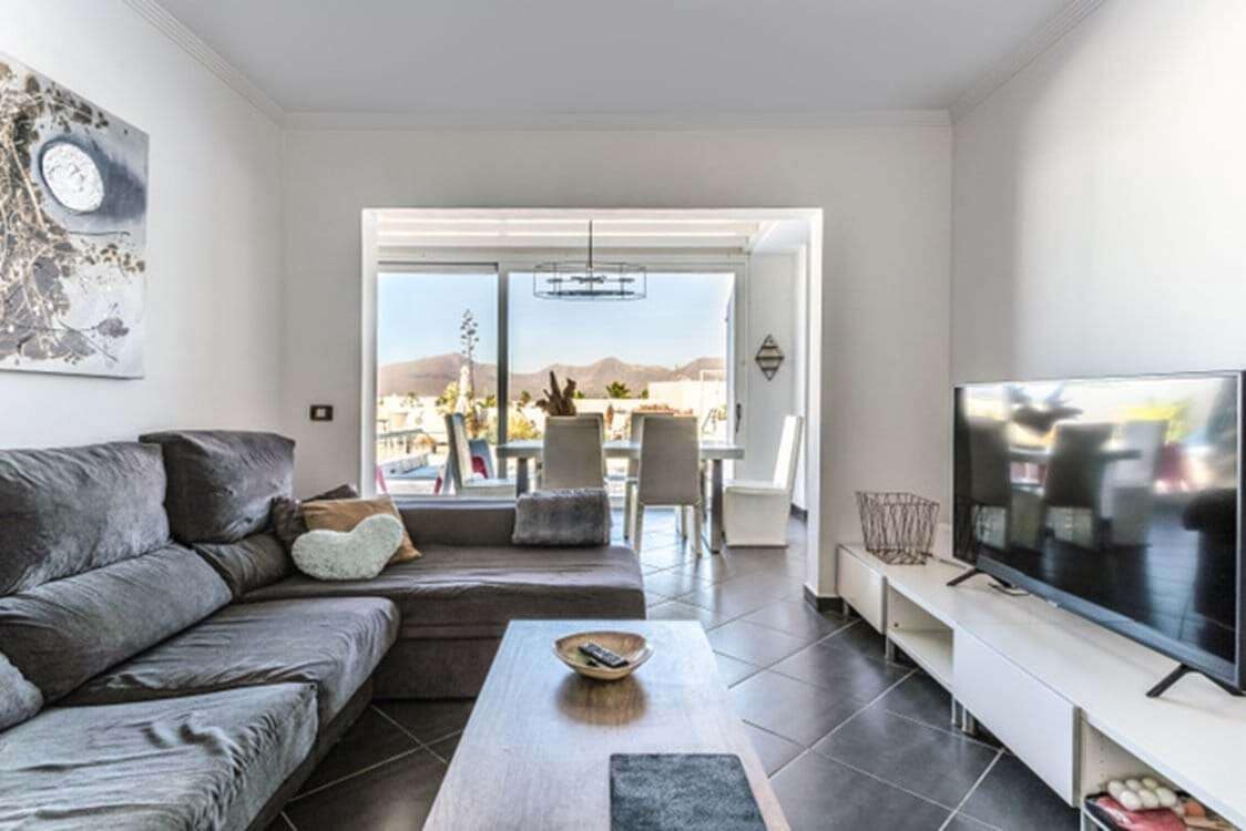 4 bedroom Villa for sale in Playa Blanca - € 570,000 (Ref: 8142070)