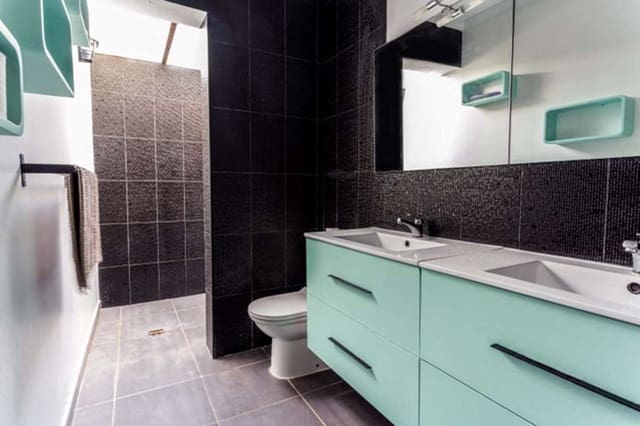 4 quarto Moradia para venda em Playa Blanca, Yaiza - 570 000 € (Ref: 8142070)