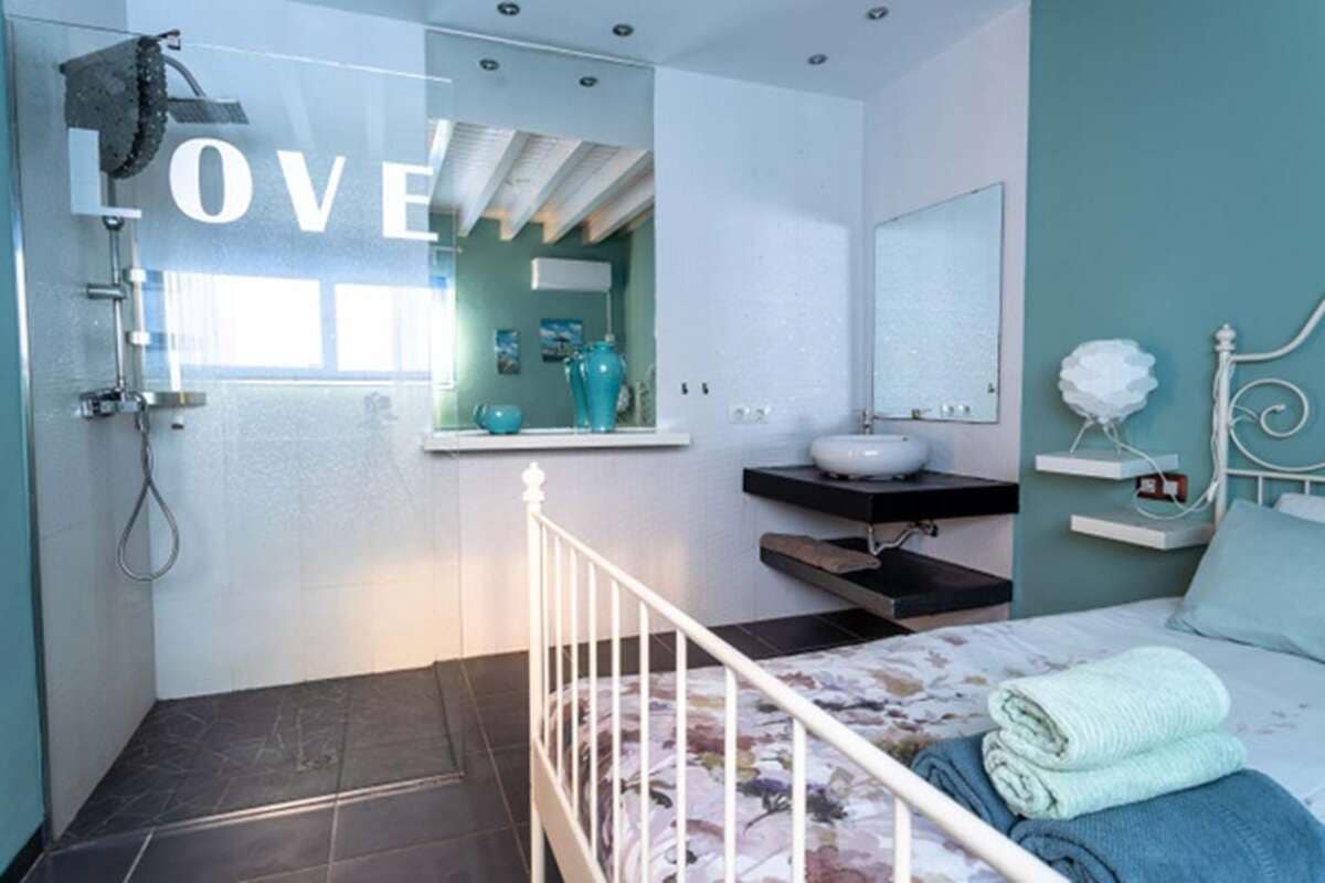 4 bedroom Villa for sale in Playa Blanca - € 570,000 (Ref: 8142070)