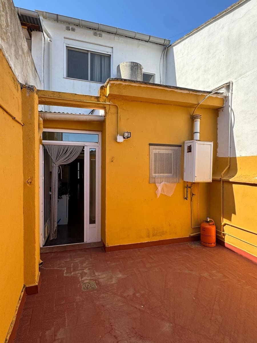 4 slaapkamer Villa te koop in Barxeta - € 110.000 (Ref: 10155793)