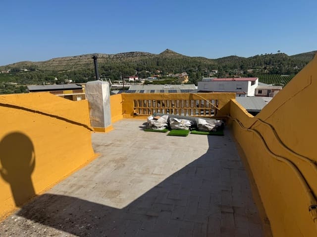 4 slaapkamer Villa te koop in Barxeta - € 110.000 (Ref: 10155793)
