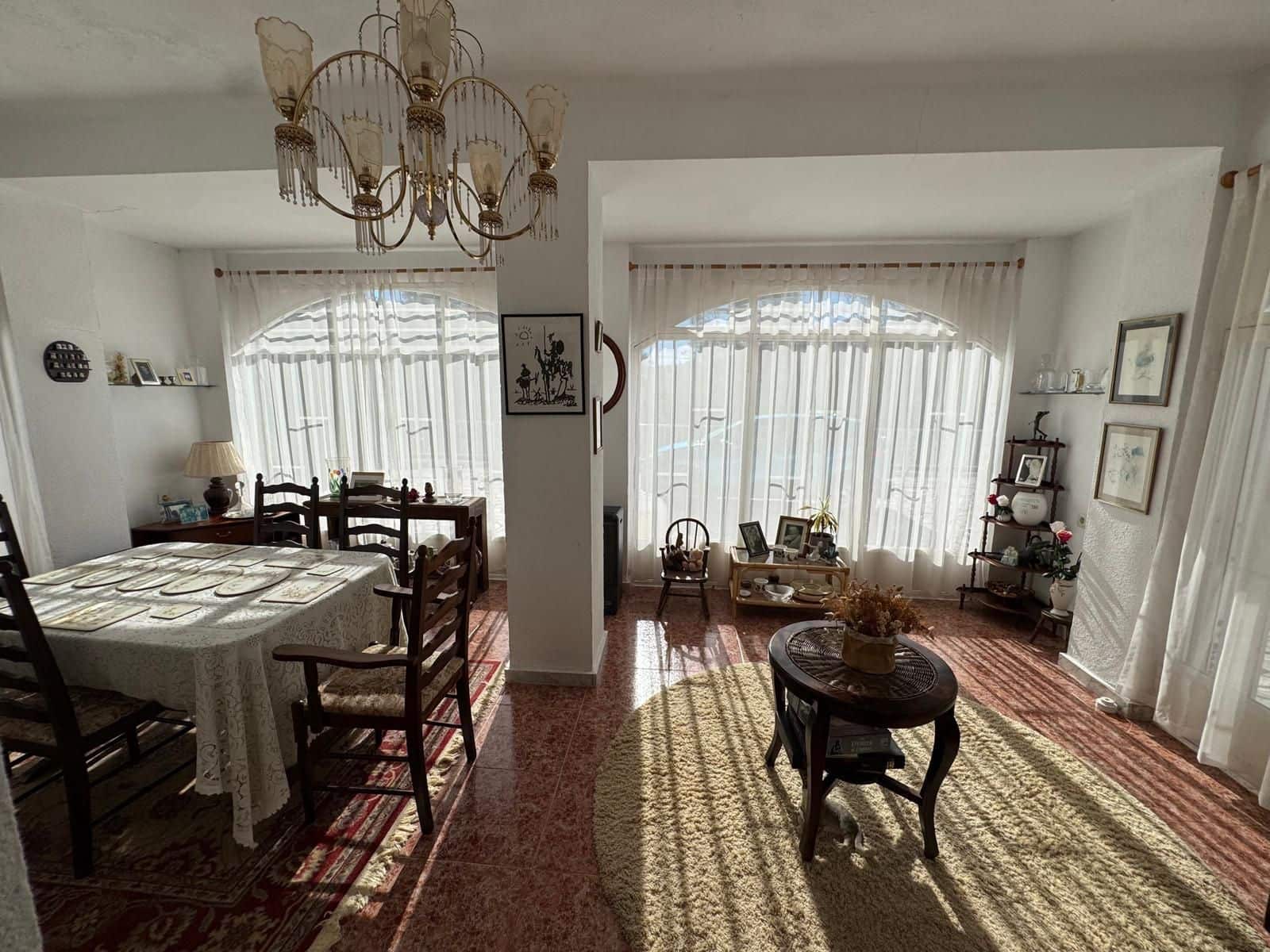 5 bedroom Villa for sale in Xativa with pool garage - € 450,000 (Ref: 10155795)