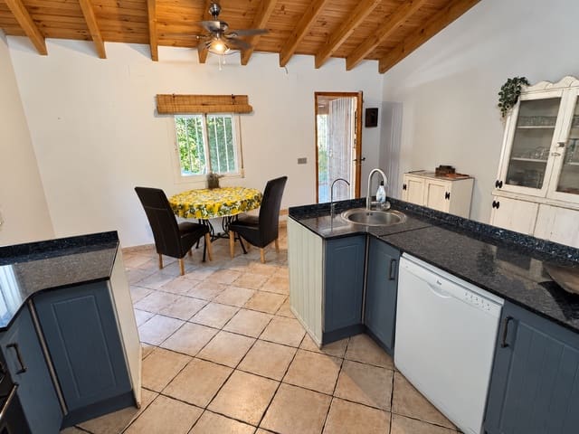 3 quarto Moradia para venda em Ontinyent com piscina garagem - 195 000 € (Ref: 10155796)