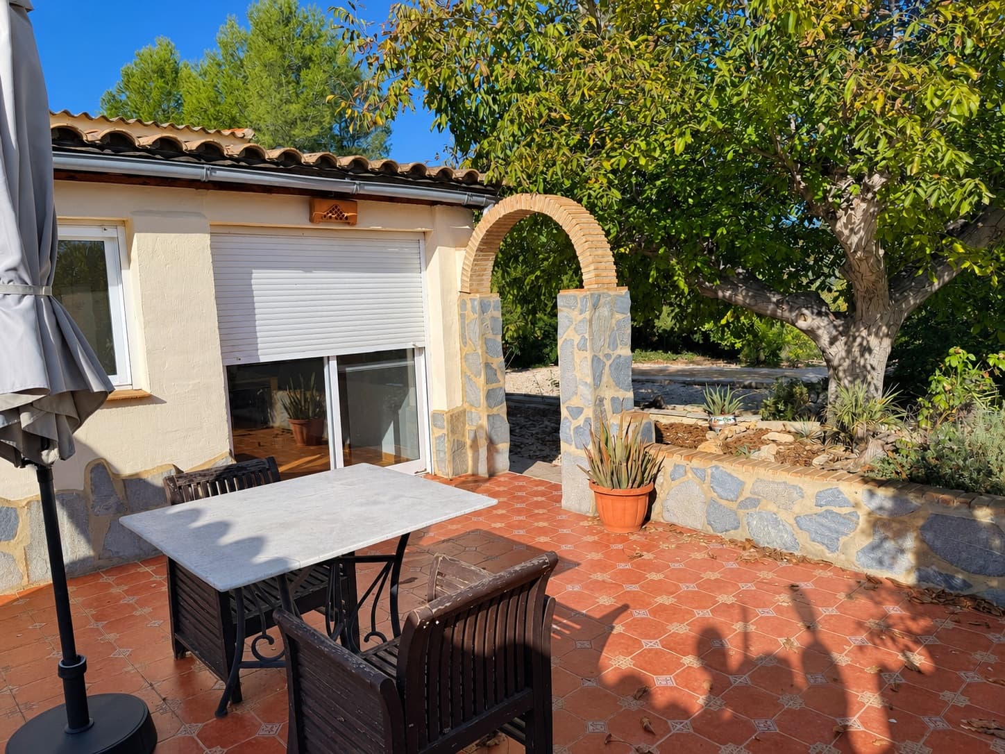 Chalet de 3 habitaciones en Ontinyent en venta con piscina garaje - 195.000 € (Ref: 10155796)