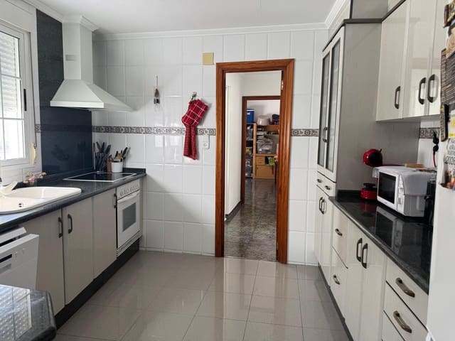 4 bedroom Flat for sale in L'Olleria - € 95,000 (Ref: 10155799)