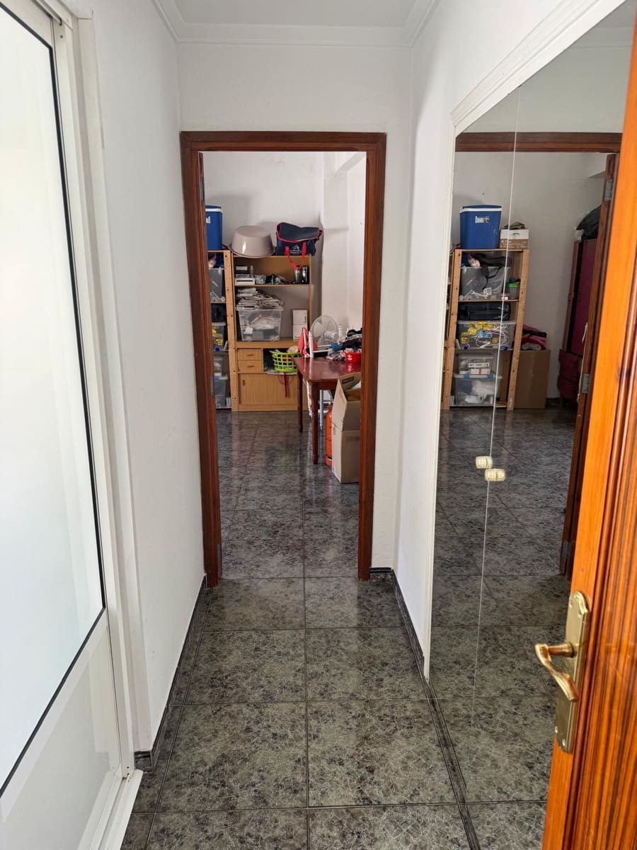 4 bedroom Flat for sale in L'Olleria - € 95,000 (Ref: 10155799)