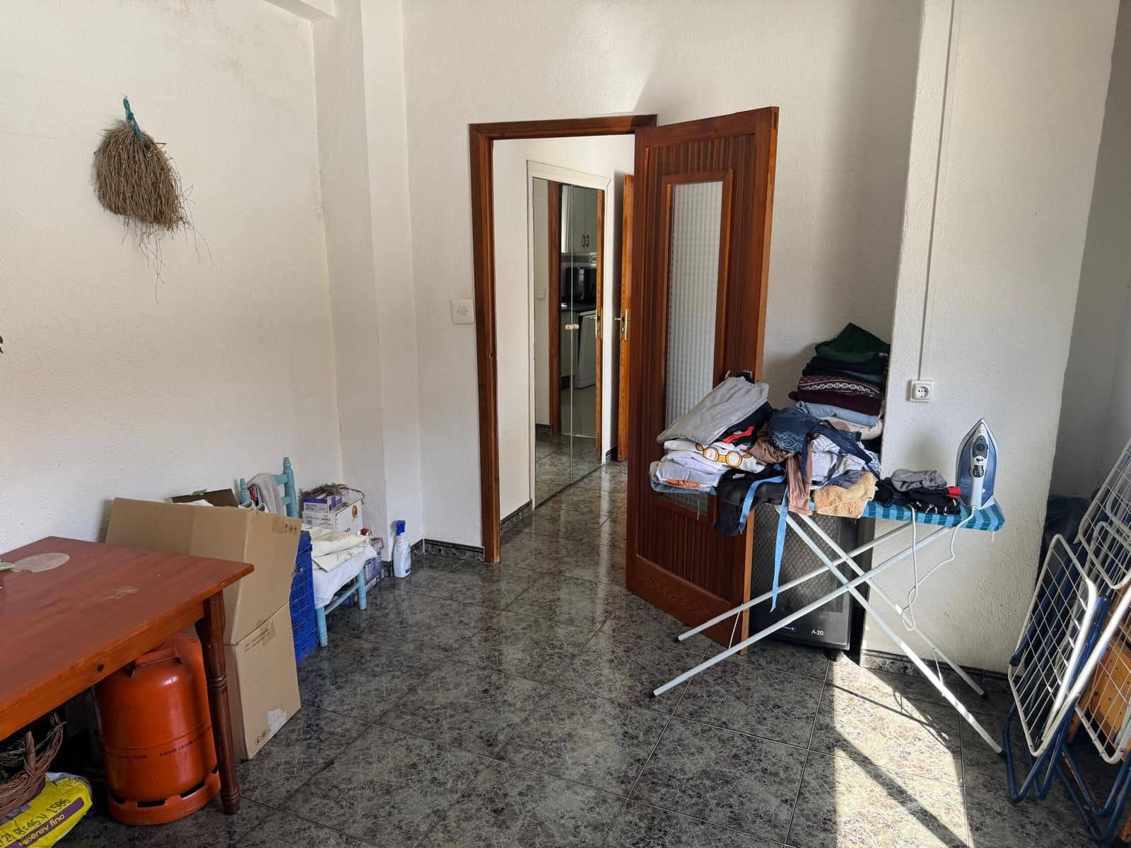 4 bedroom Flat for sale in L'Olleria - € 95,000 (Ref: 10155799)